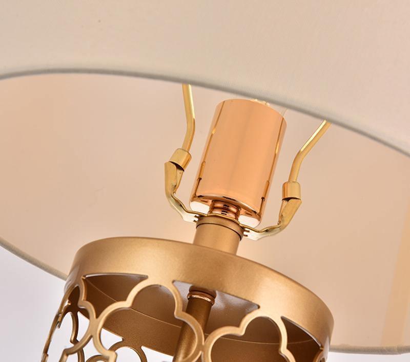 Openwork Table Lamp - Blowlighting