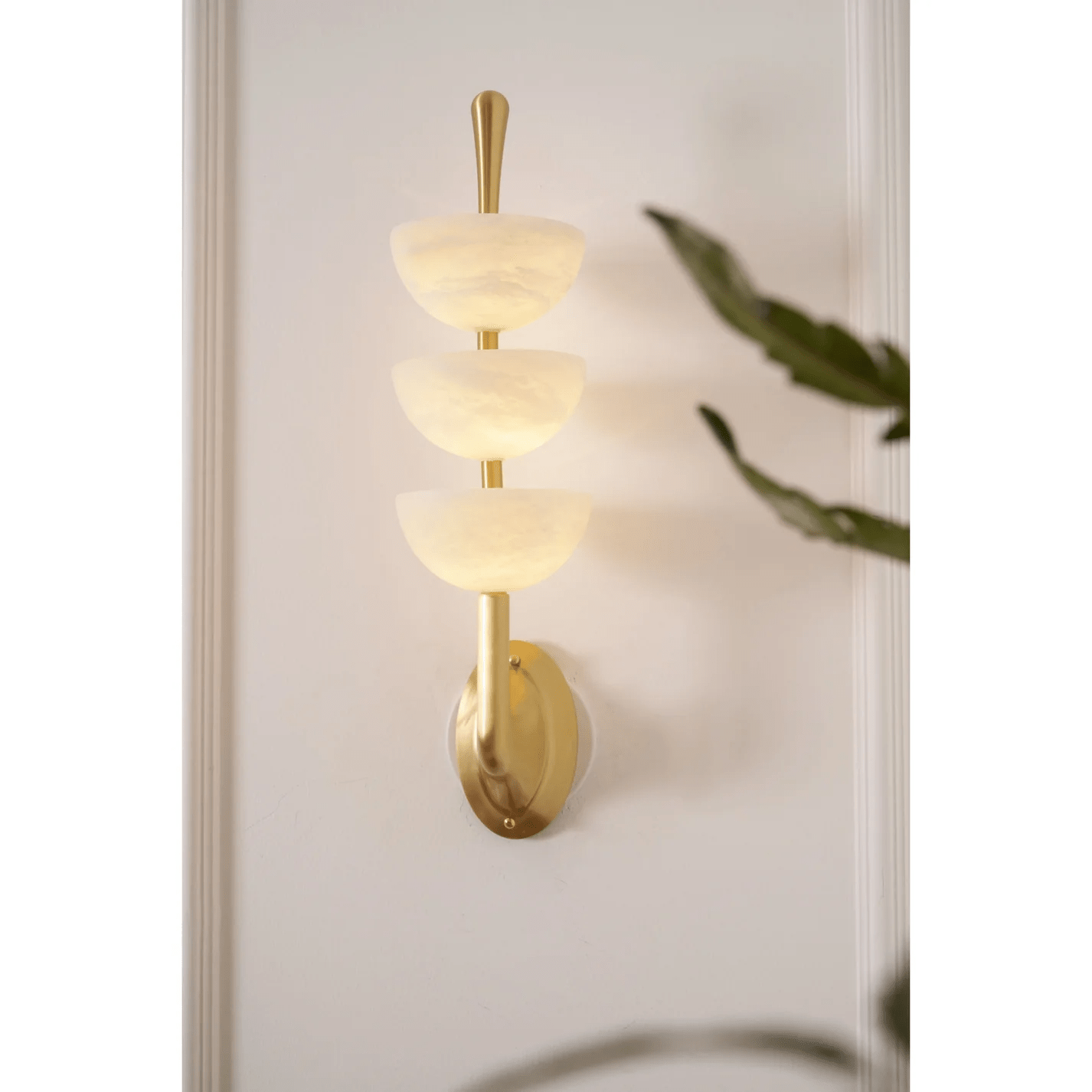 Ulmiraris Alabaster Wall Light - Blowlighting