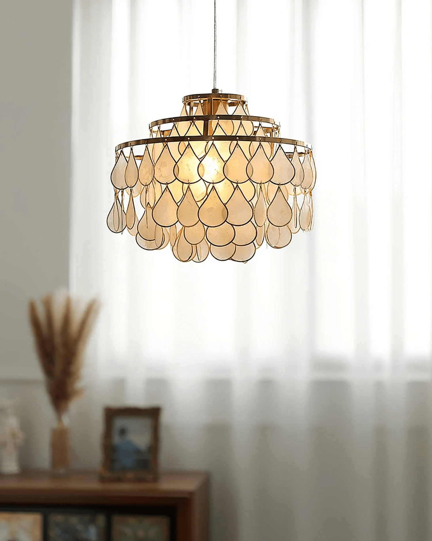 Teardrops Shell Chandelier - Blowlighting