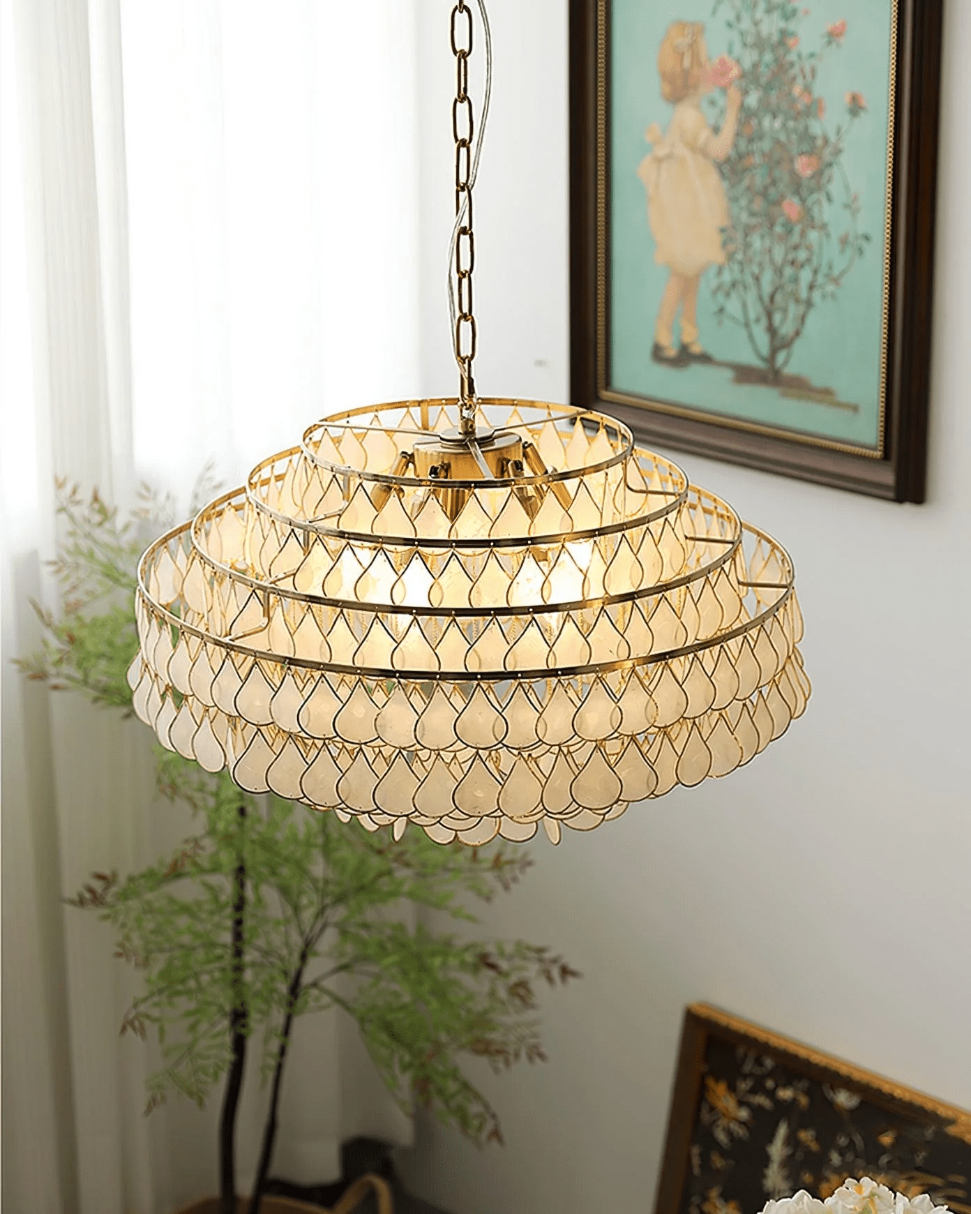 Teardrops Shell Chandelier - Blowlighting