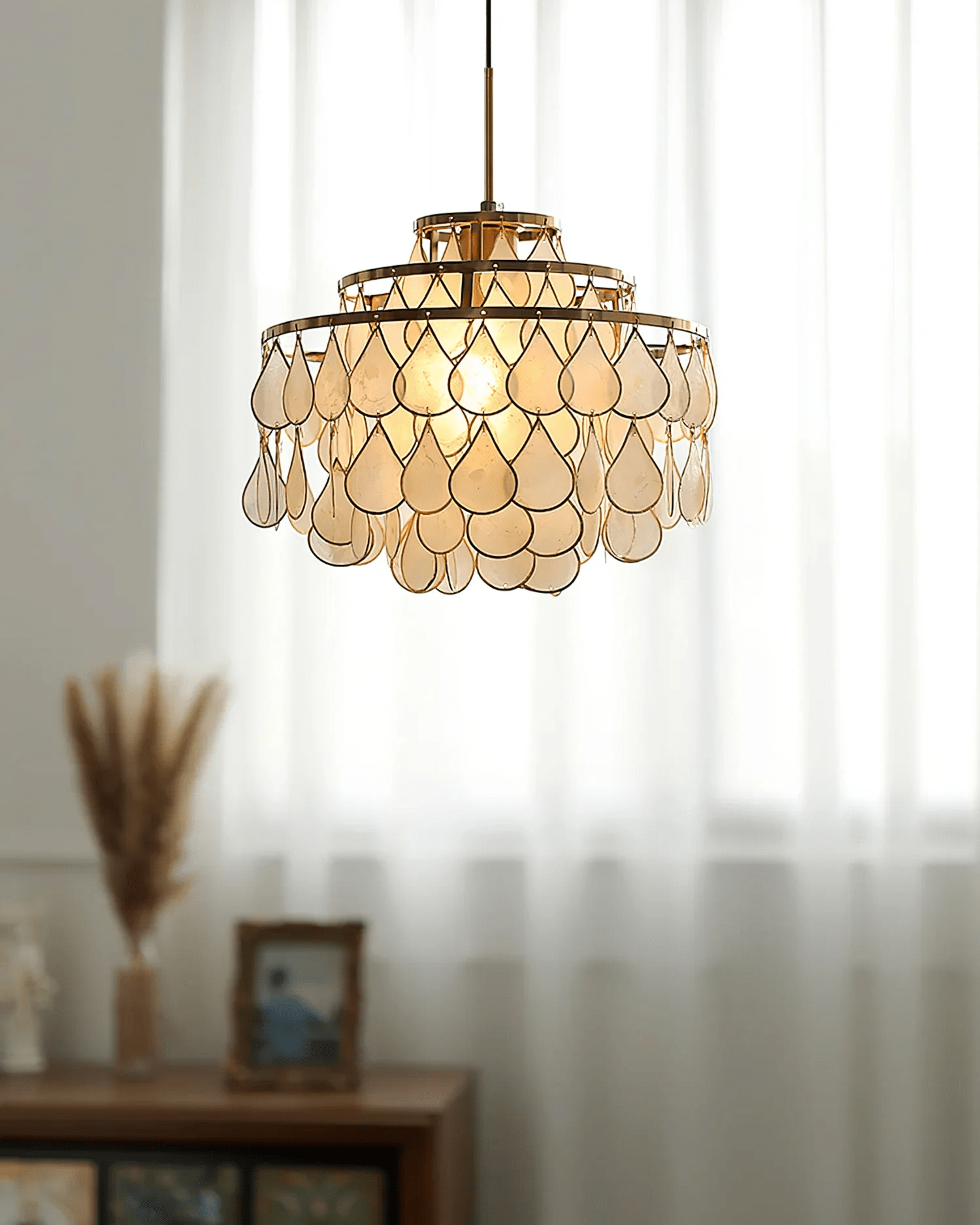 Teardrops Shell Chandelier - Blowlighting