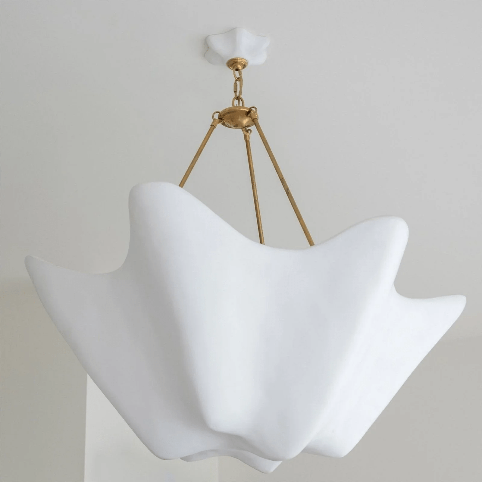 Luvonea Plaster Chandelier - Blowlighting