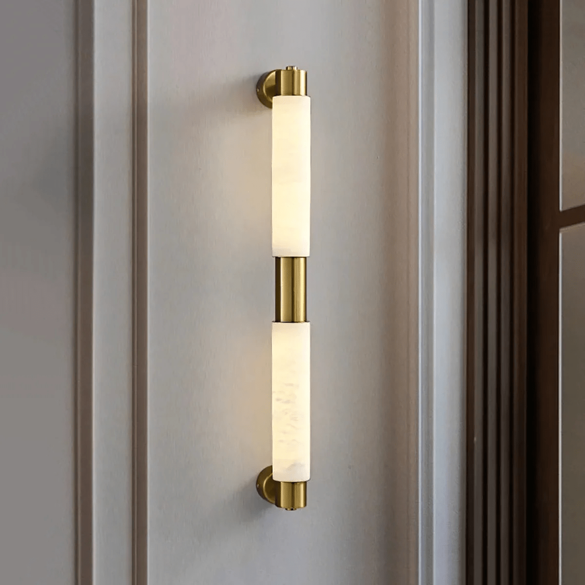 Eurthaeth Alabaster Brass Wall Light - Blowlighting