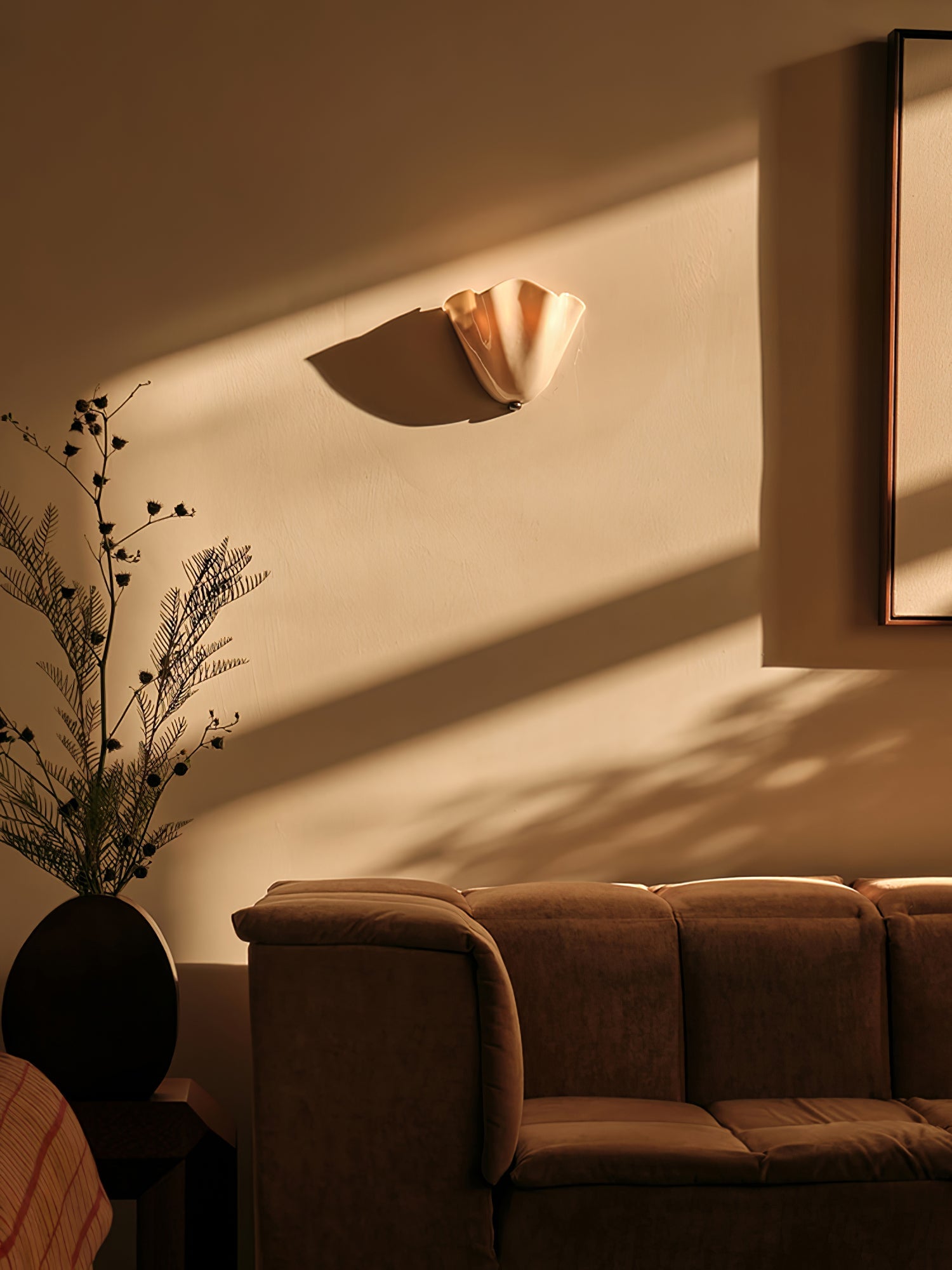 Petalia Wall Light - Blowlighting