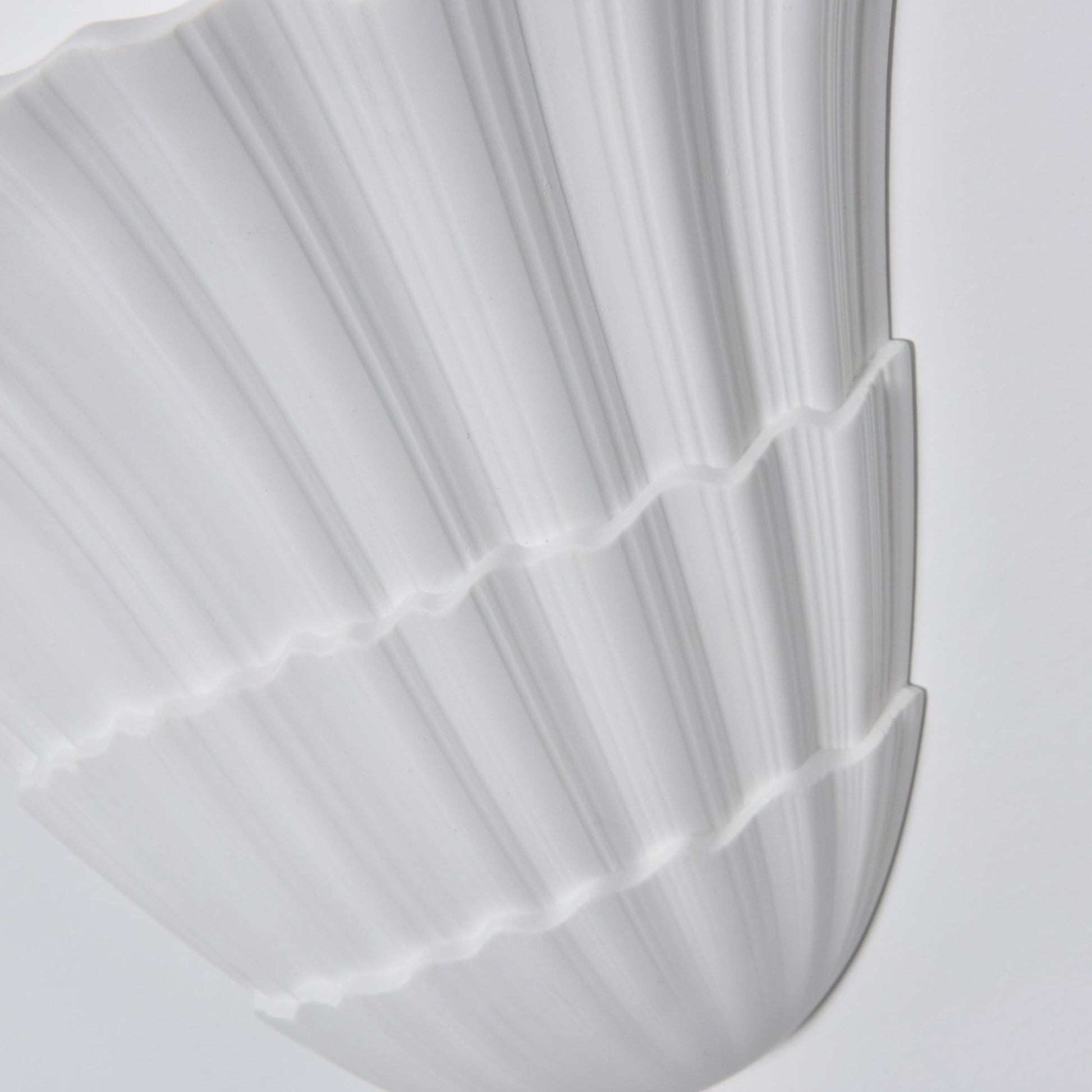 Eliana Modern Metal Wall Lamp - Blowlighting