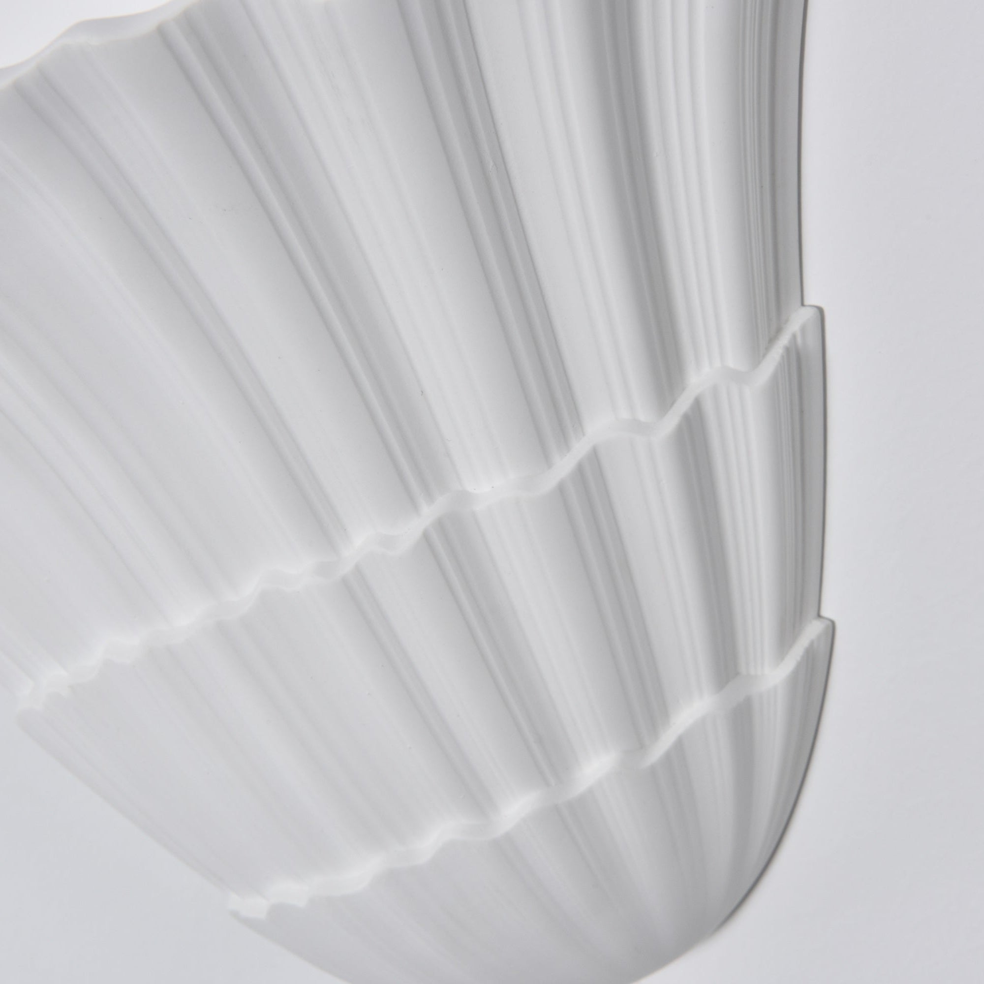 Eliana Modern Metal Wall Lamp - Blowlighting