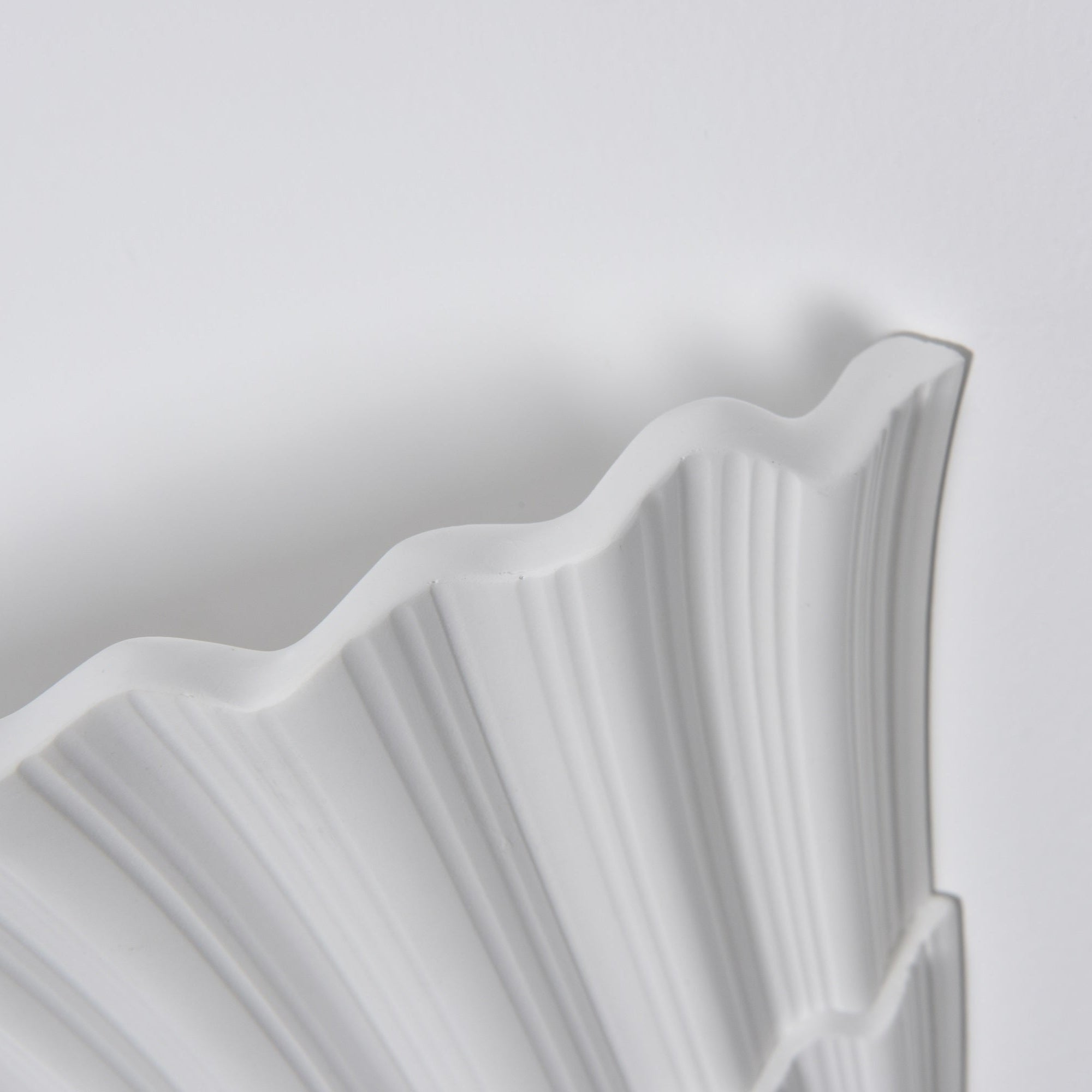 Eliana Modern Metal Wall Lamp - Blowlighting