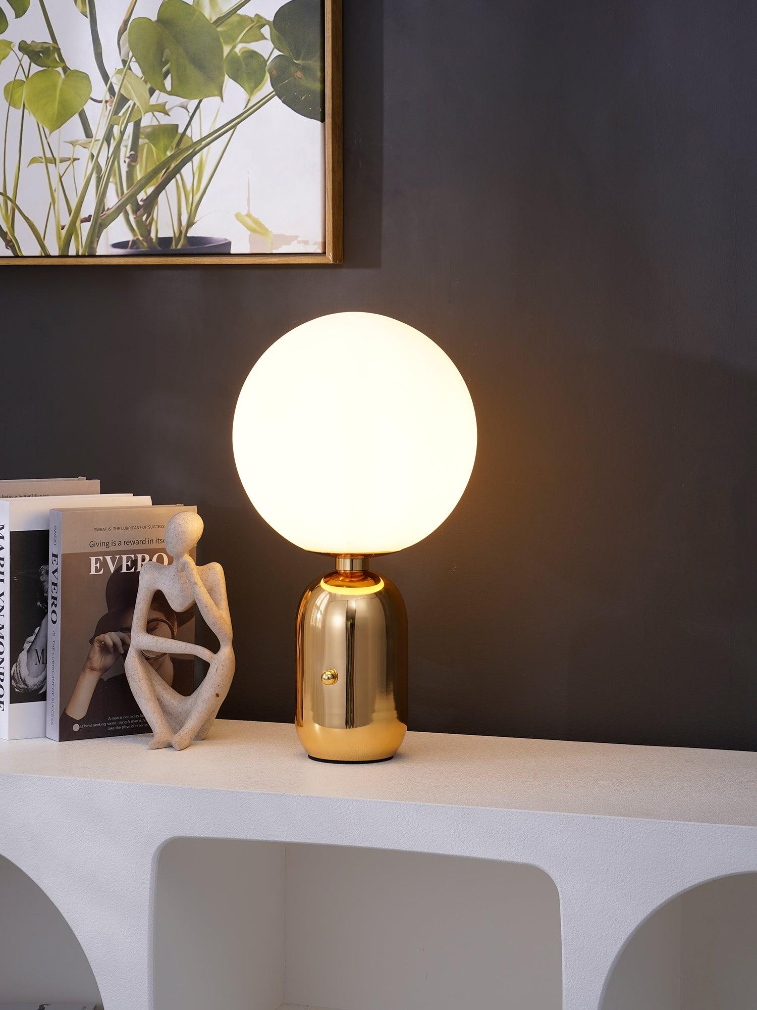 Kade Table Lamp - Blowlighting