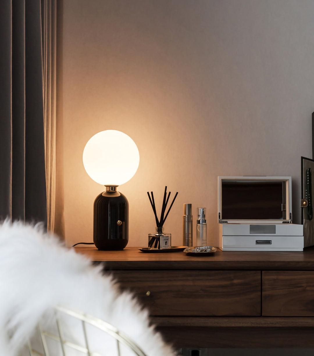 Kade Table Lamp - Blowlighting