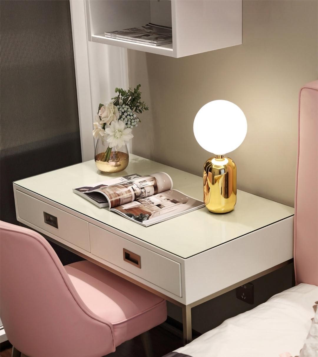 Kade Table Lamp - Blowlighting