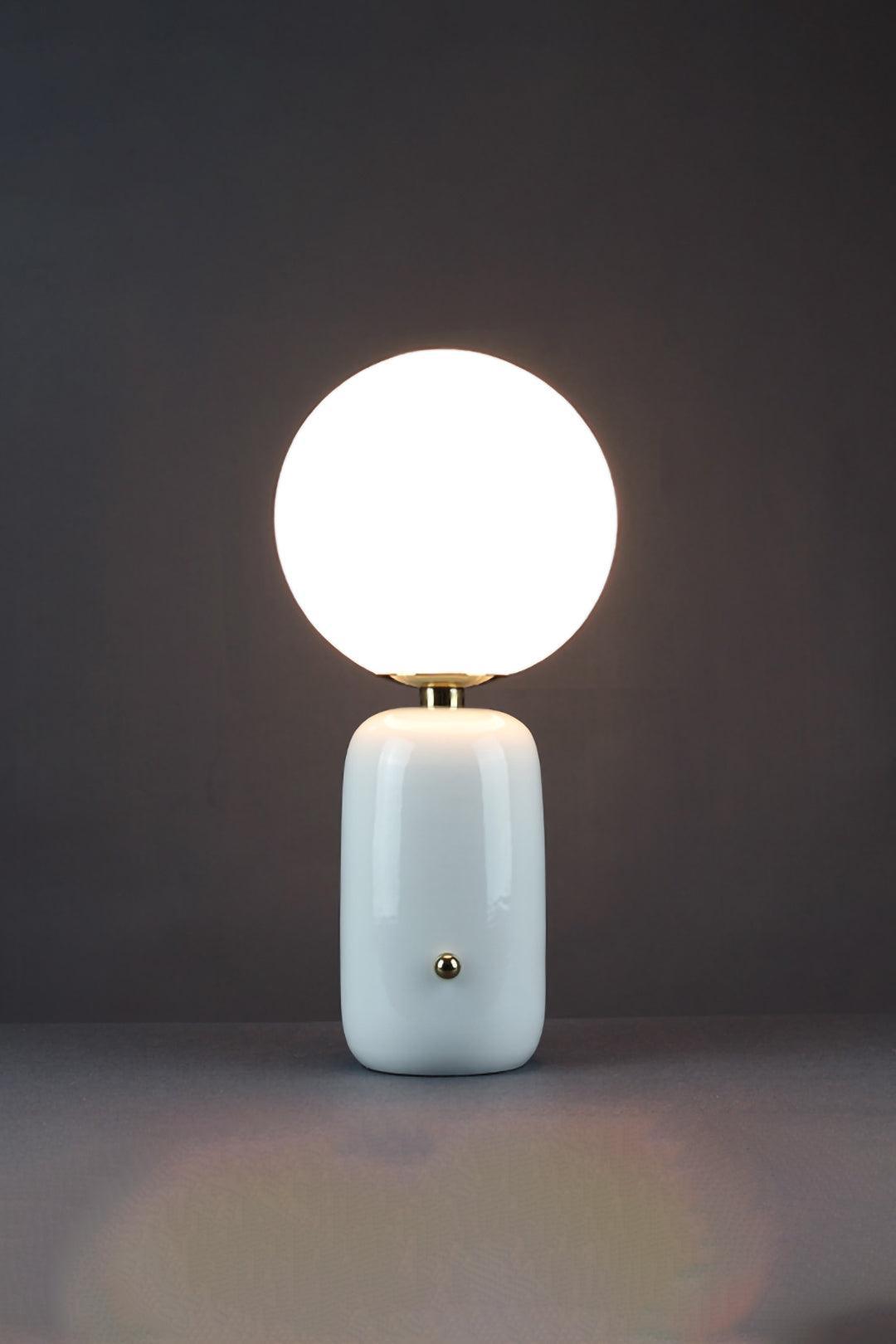 Kade Table Lamp - Blowlighting