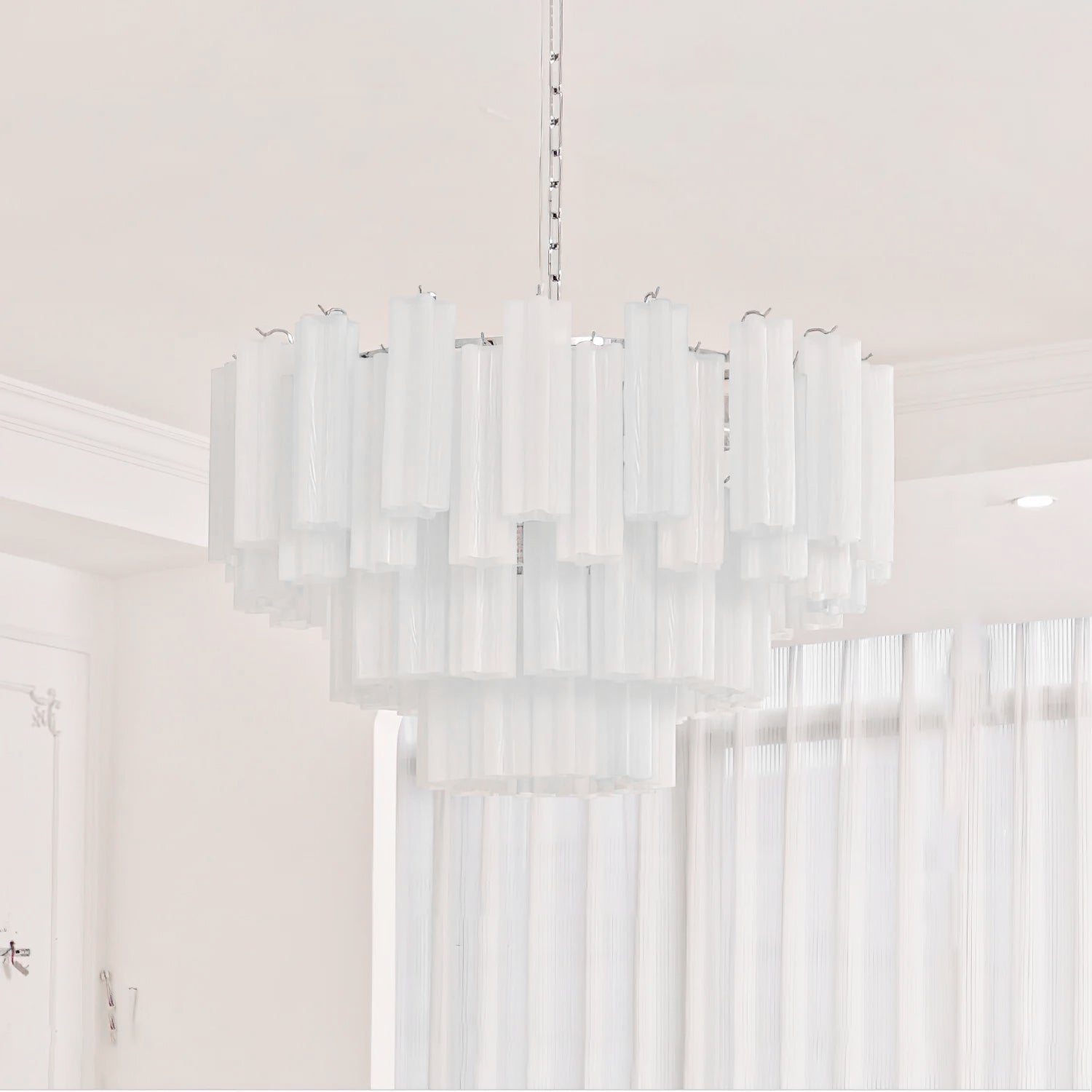 Aurora Chandelier White Layered Tube - Blowlighting