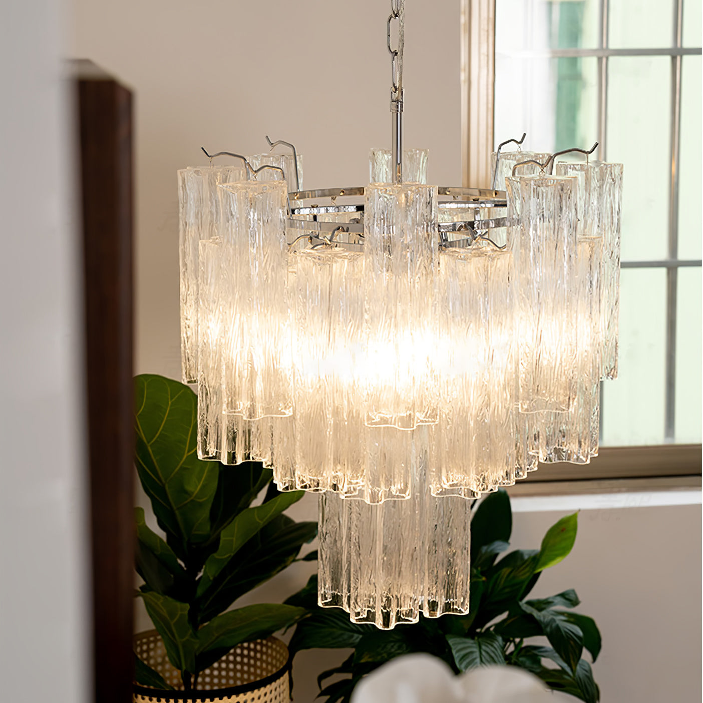 Aurora Chandelier White Layered Tube - Blowlighting