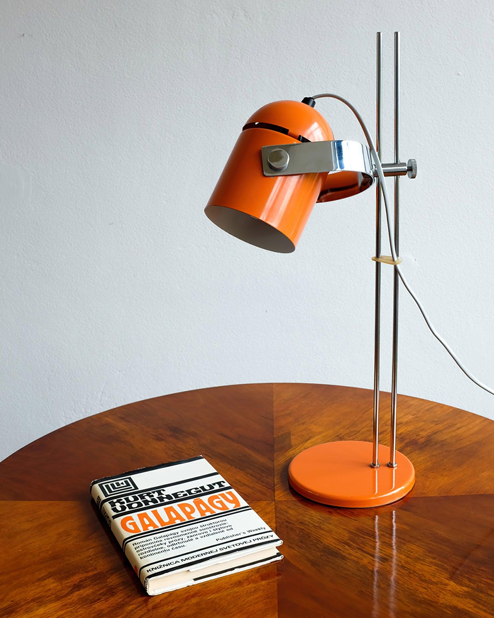 Adjusta Liftable Desk Lamp - Blowlighting