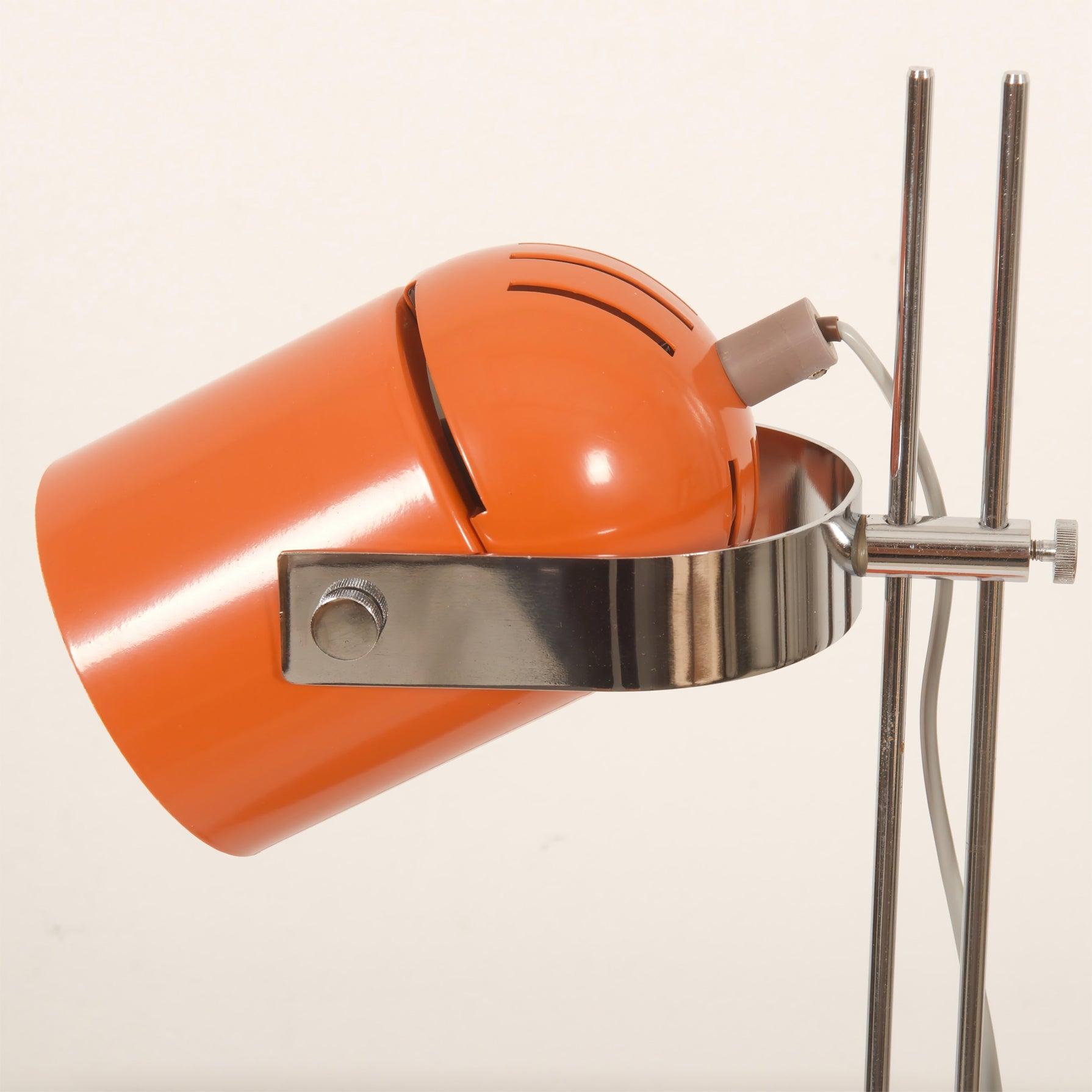 Adjusta Liftable Desk Lamp - Blowlighting