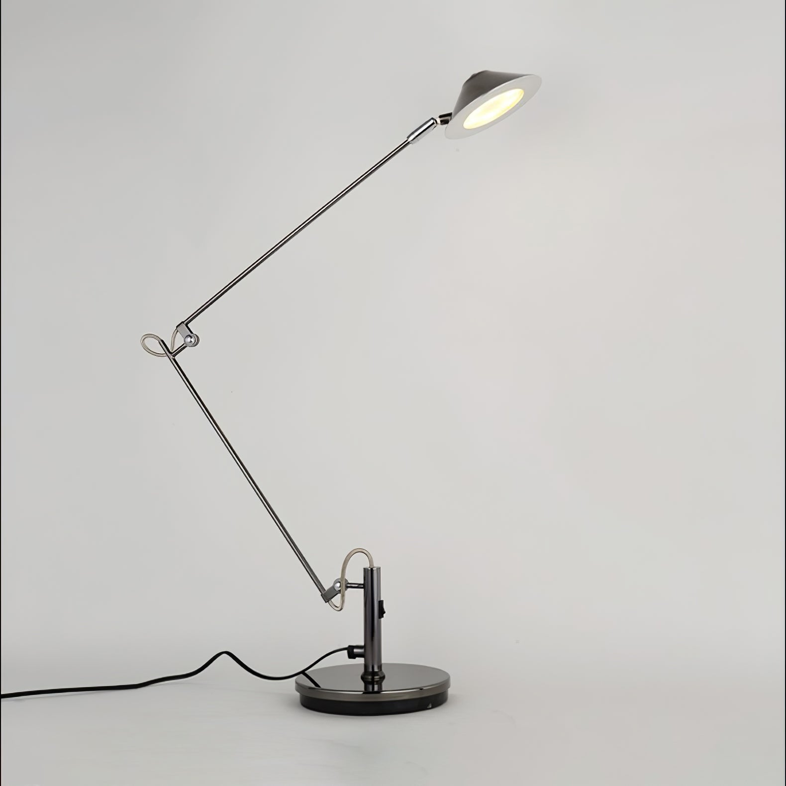 Adjustable Black Office Task Lamp - Blowlighting