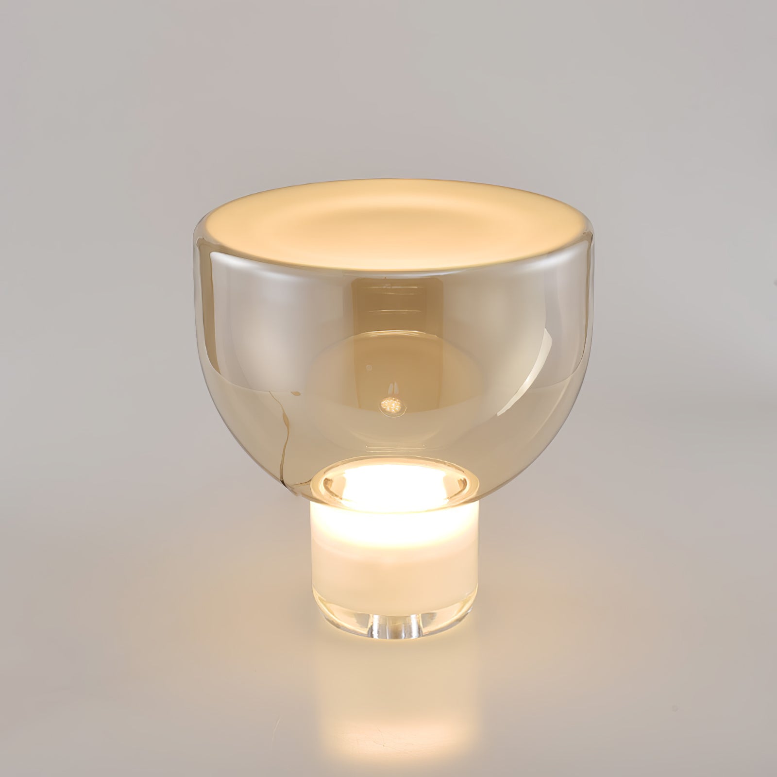 Aella Table Lamp - Blowlighting