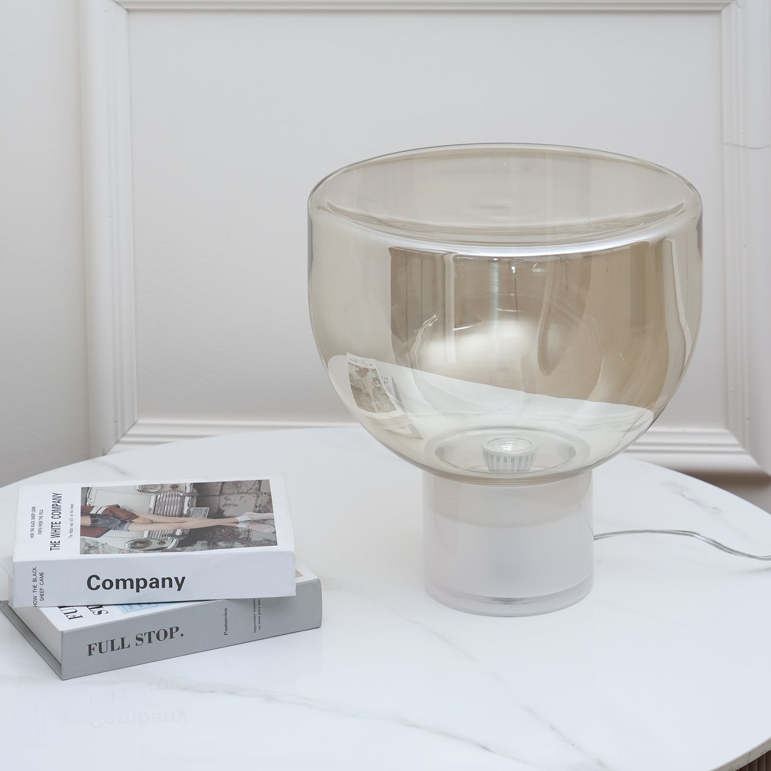 Aella Table Lamp - Blowlighting