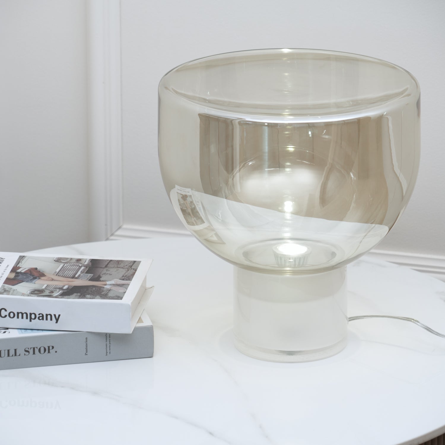 Aella Table Lamp - Blowlighting