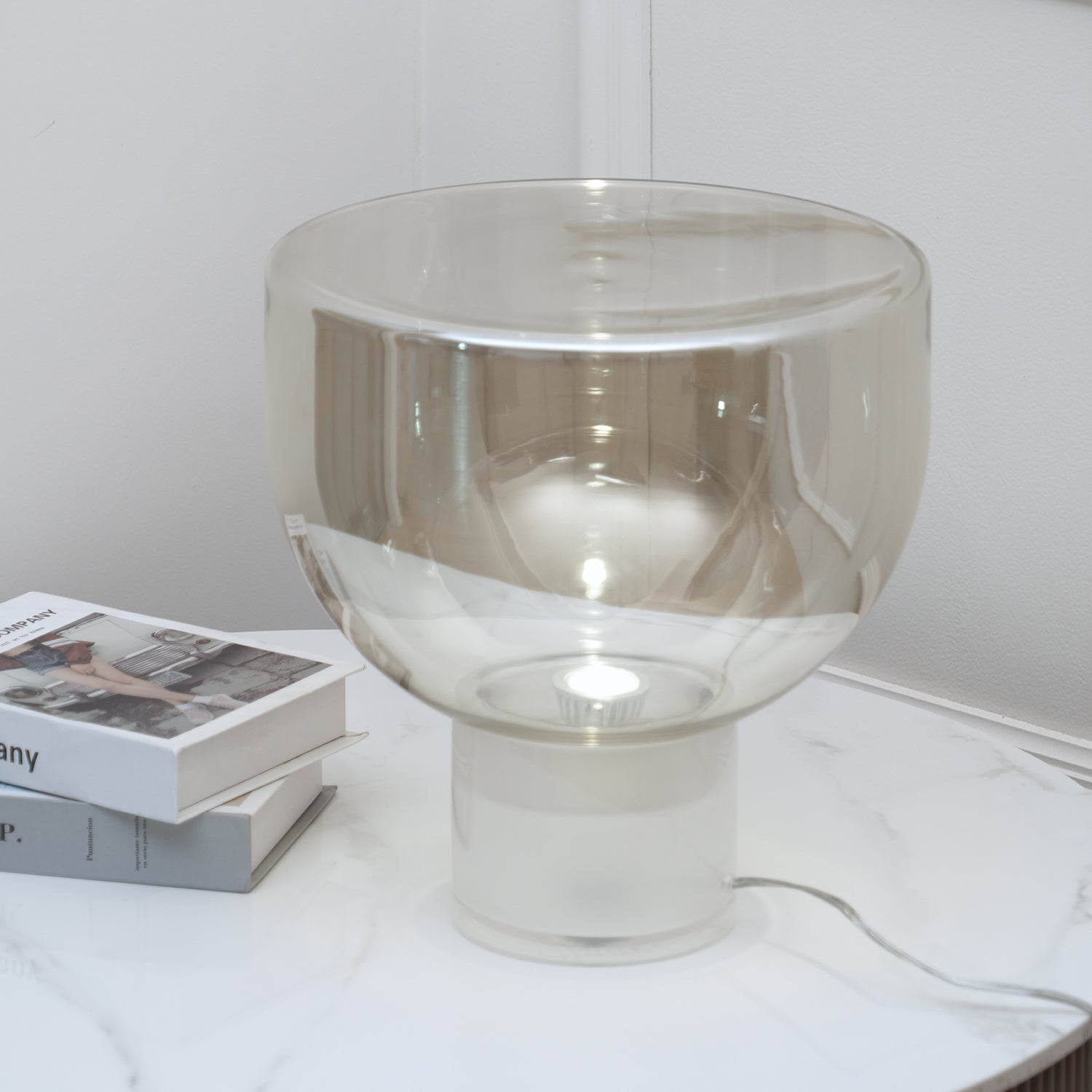 Aella Table Lamp - Blowlighting