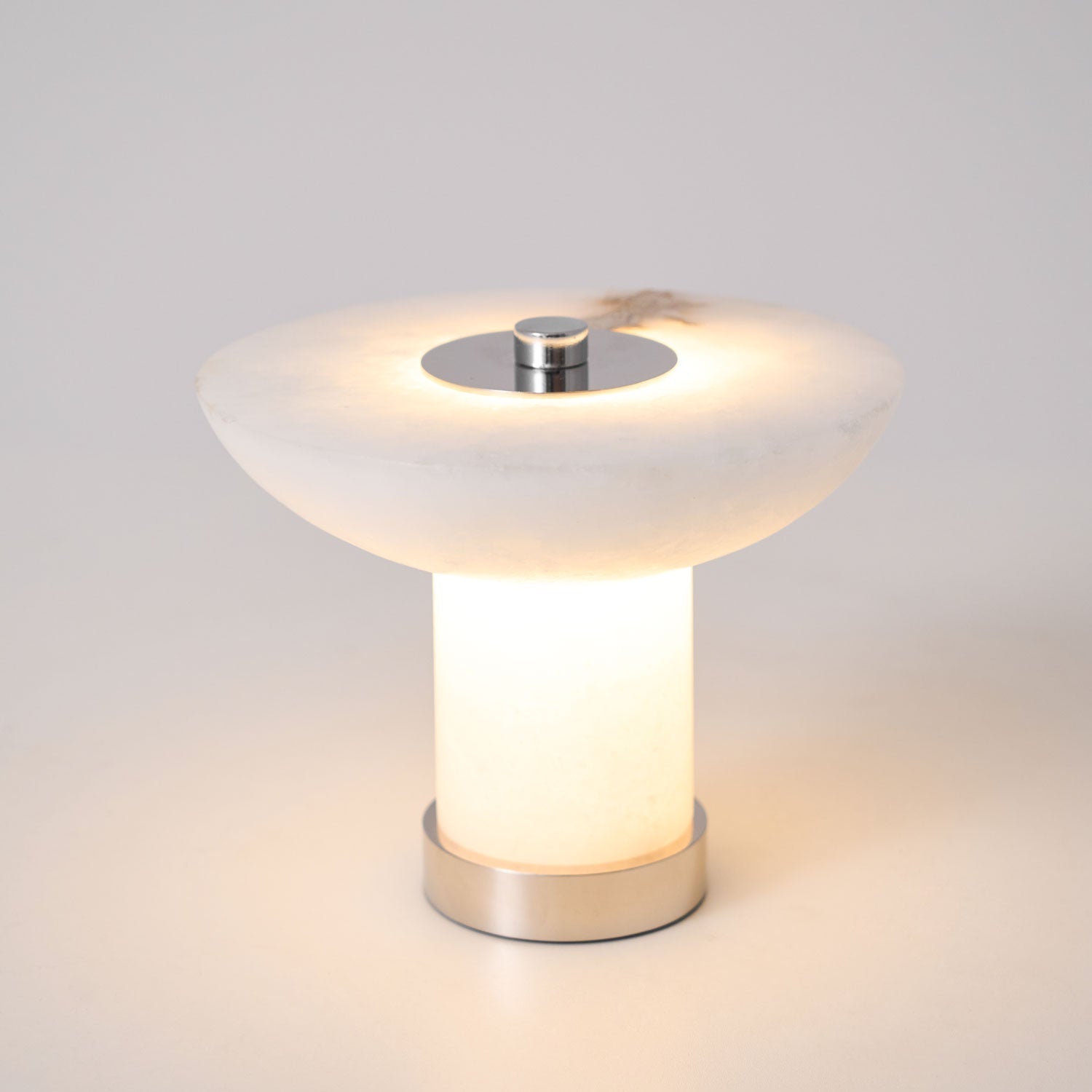 Eurnoran Mushroom Shaped Alabaster Table Lamp - Blowlighting