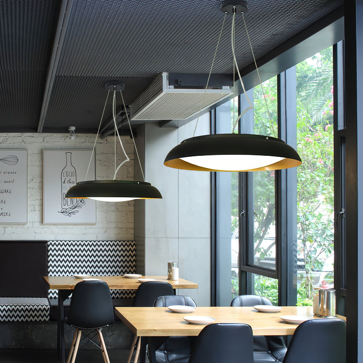 Aero Pendant Light - Blowlighting