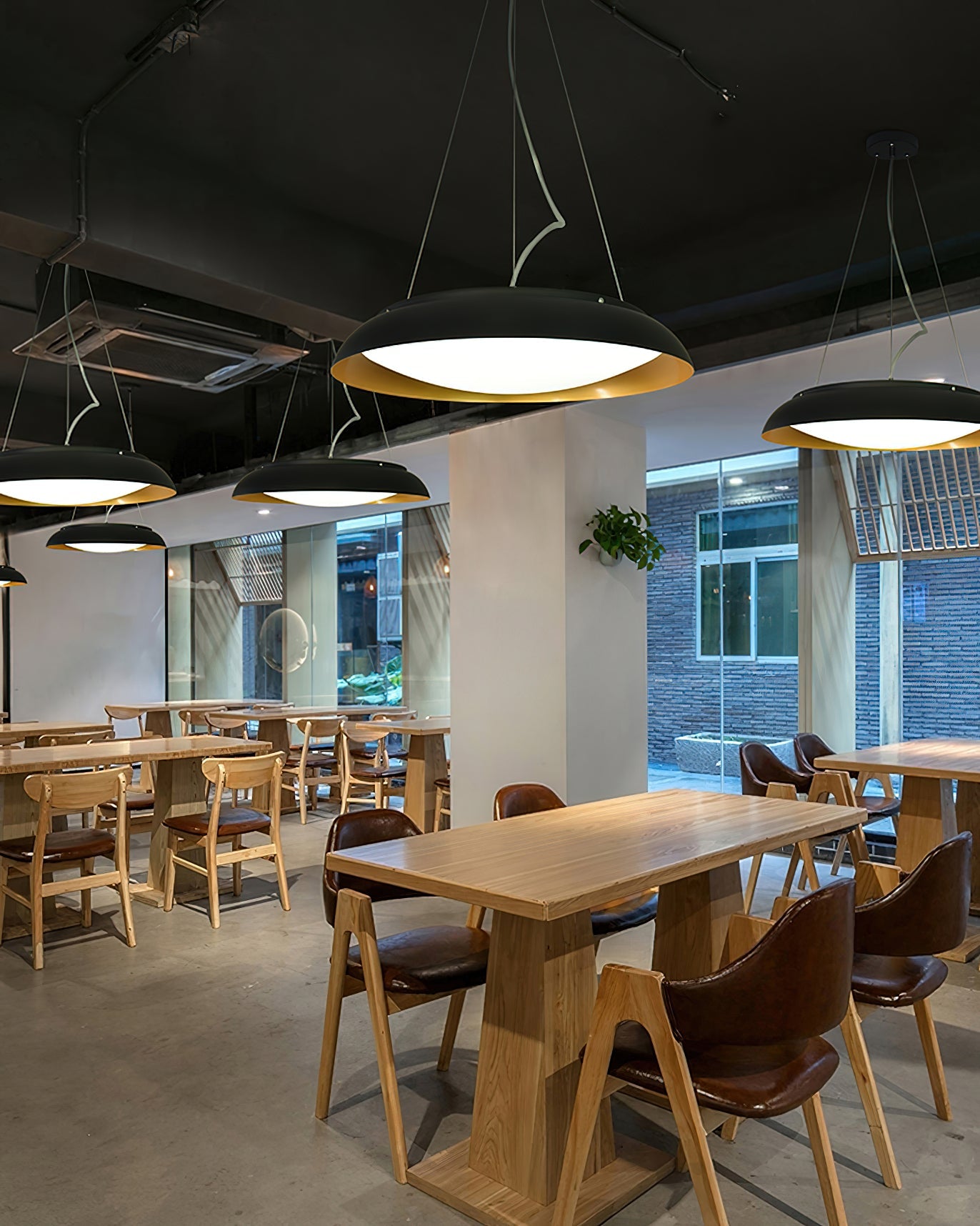 Aero Pendant Light - Blowlighting