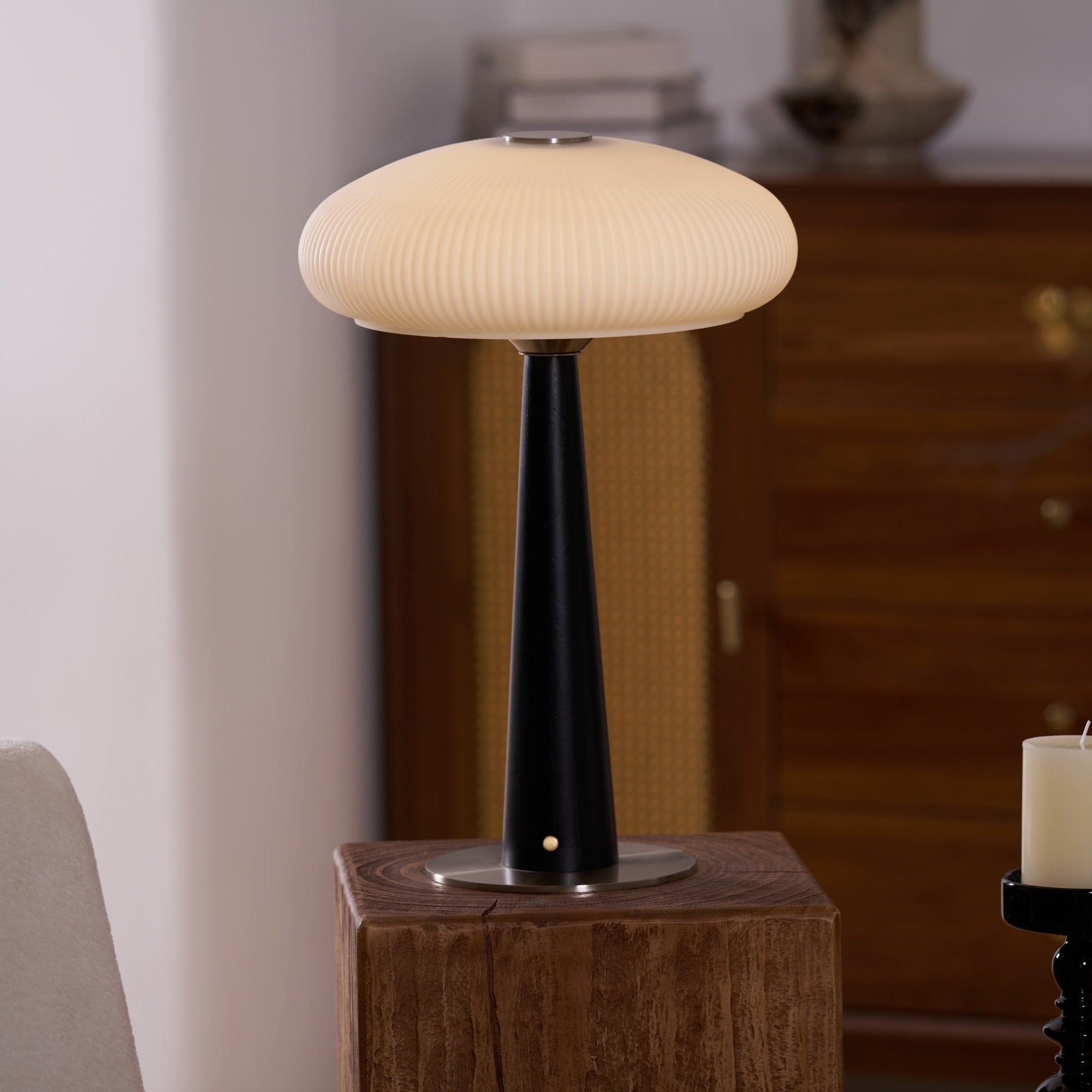 Aeruno Table Lamp - Blowlighting