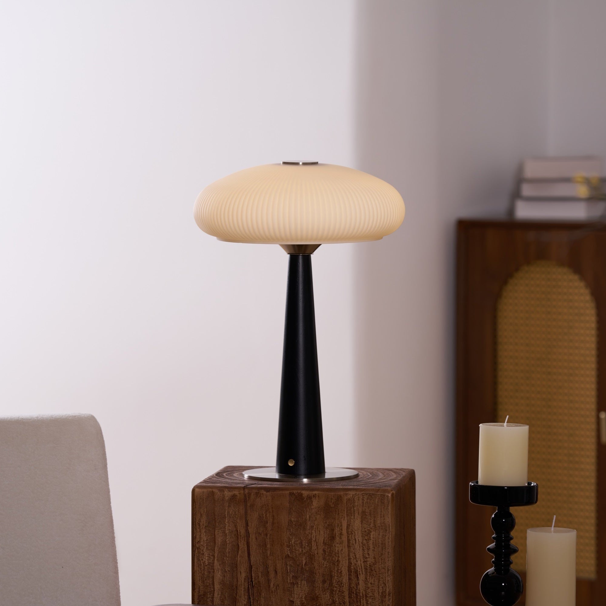 Aeruno Table Lamp - Blowlighting