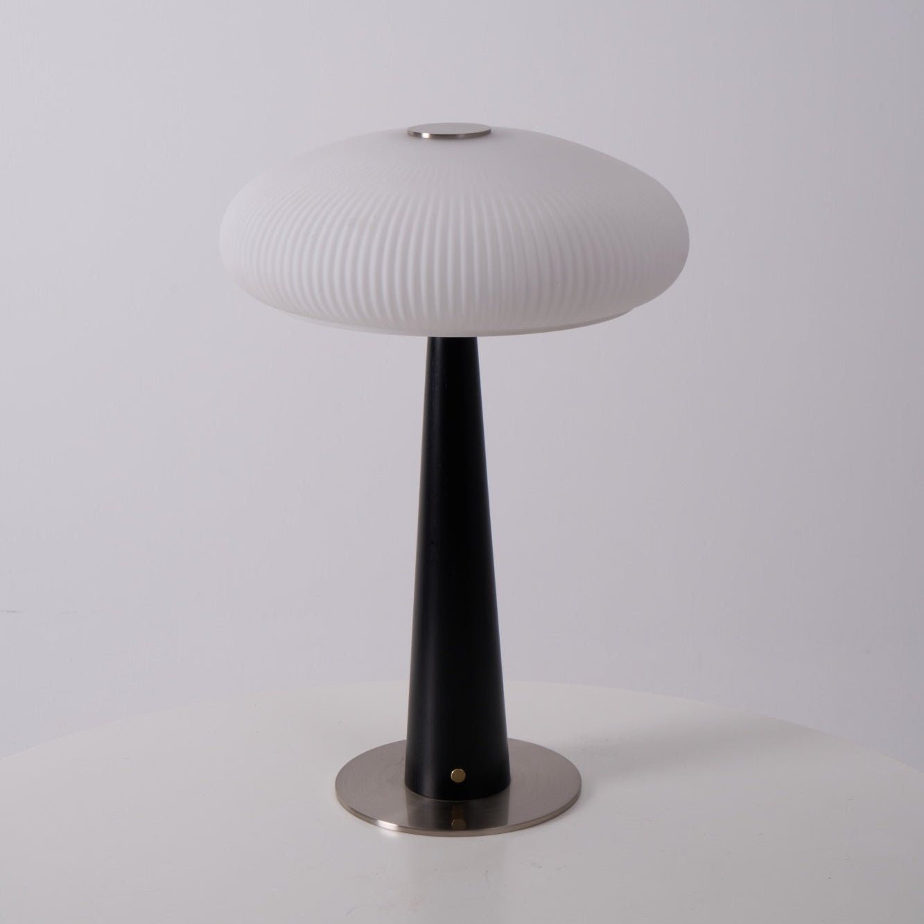 Aeruno Table Lamp - Blowlighting