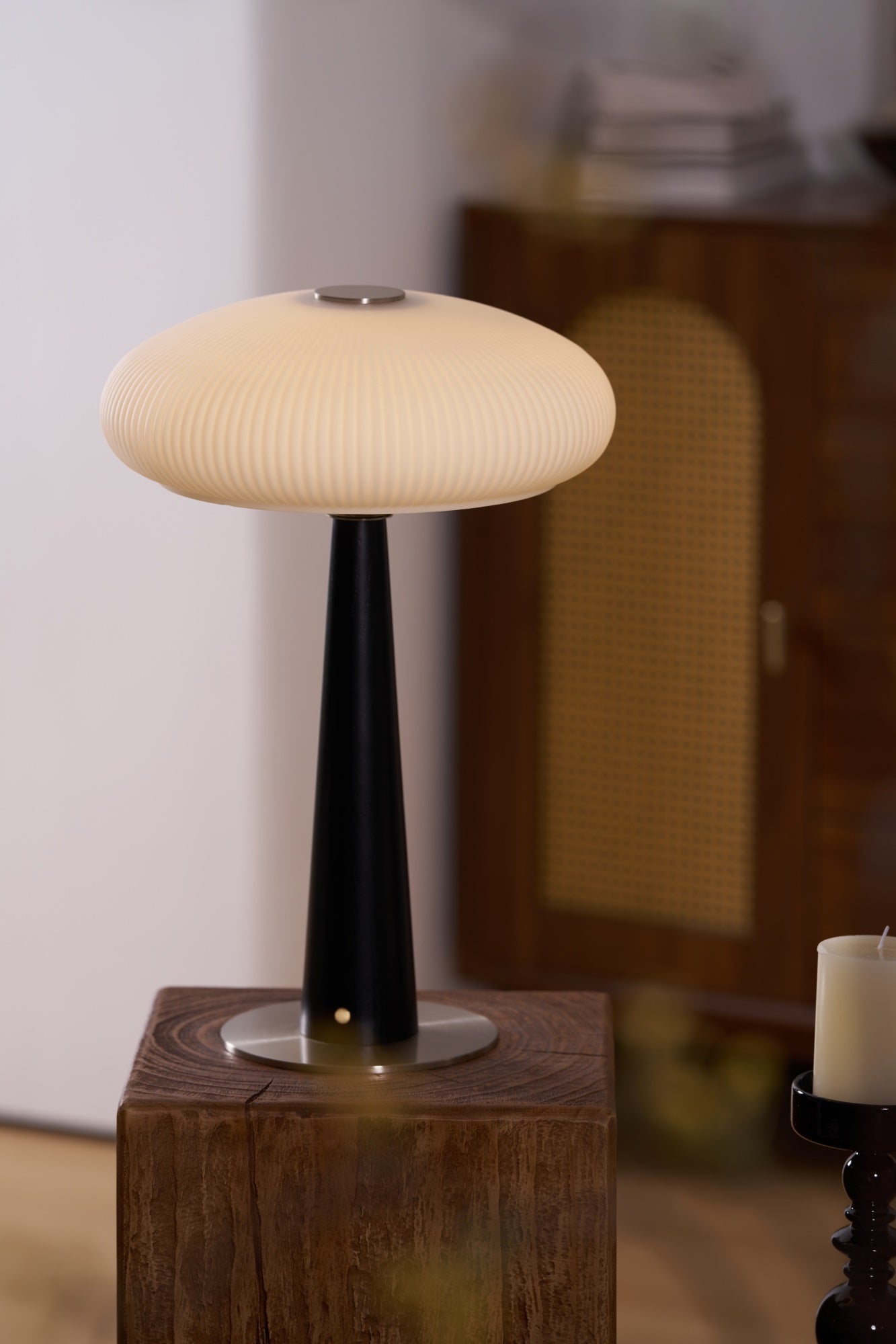 Aeruno Table Lamp - Blowlighting