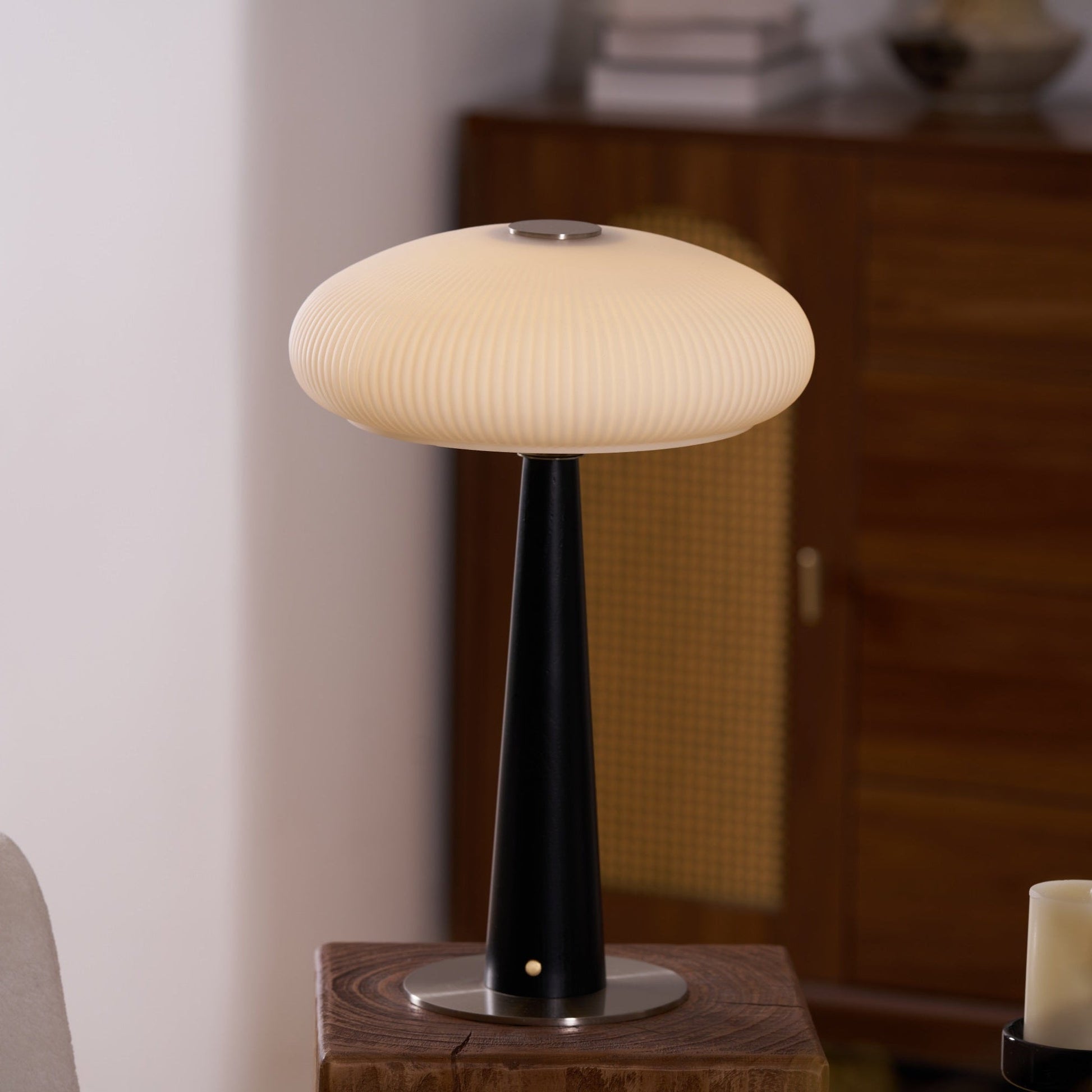 Aeruno Table Lamp - Blowlighting