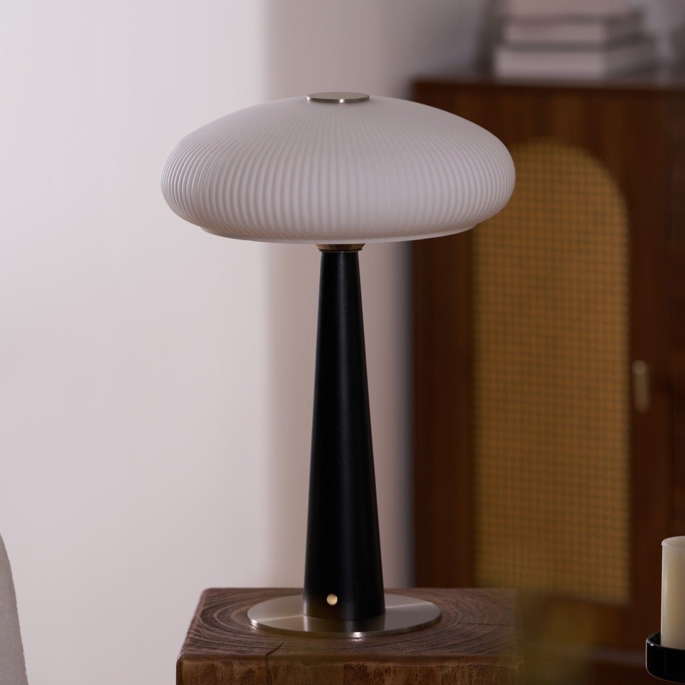 Aeruno Table Lamp - Blowlighting
