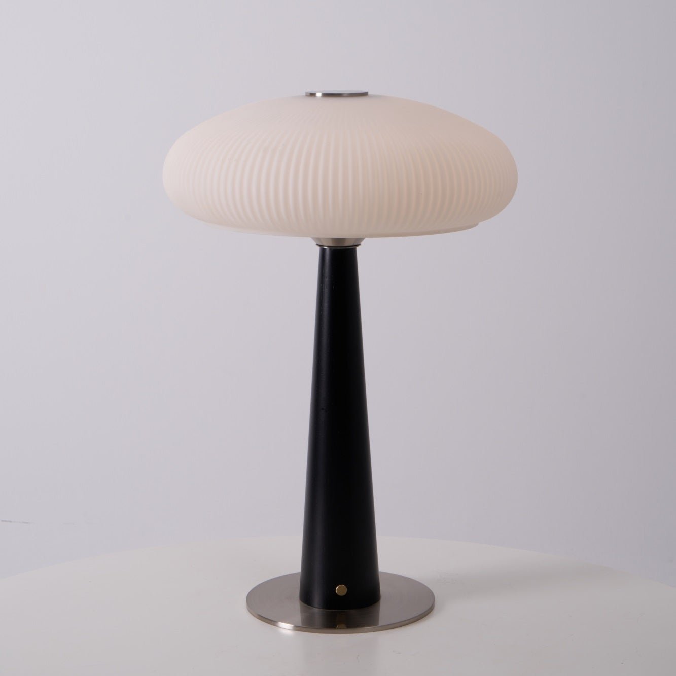 Aeruno Table Lamp - Blowlighting