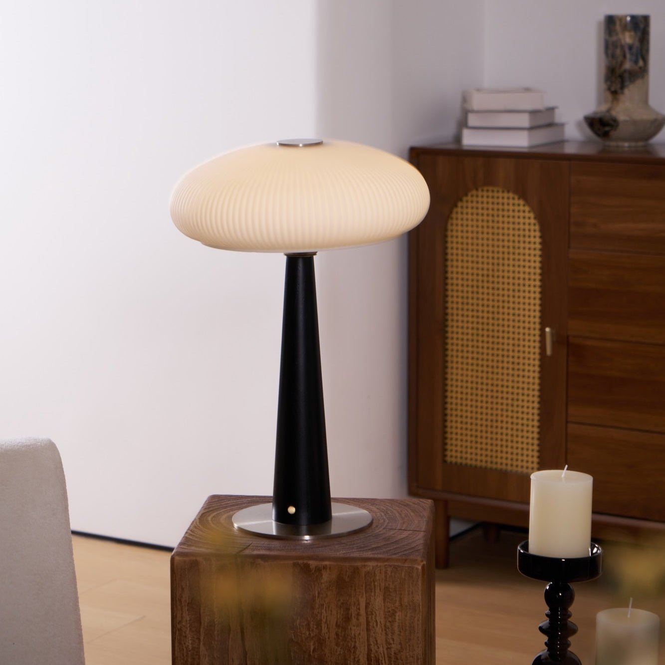Aeruno Table Lamp - Blowlighting