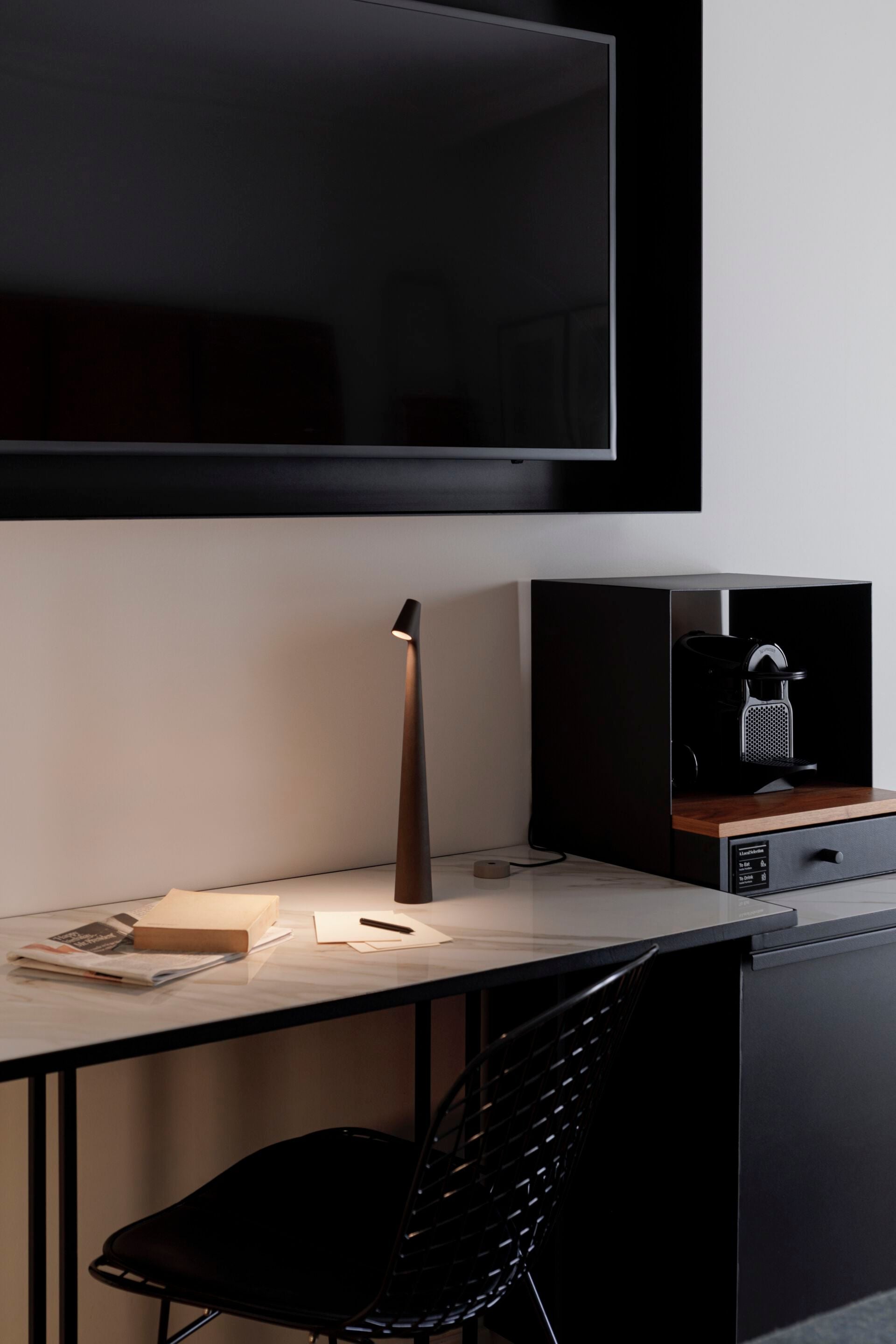 Africa Portable Table Lamp - Blowlighting