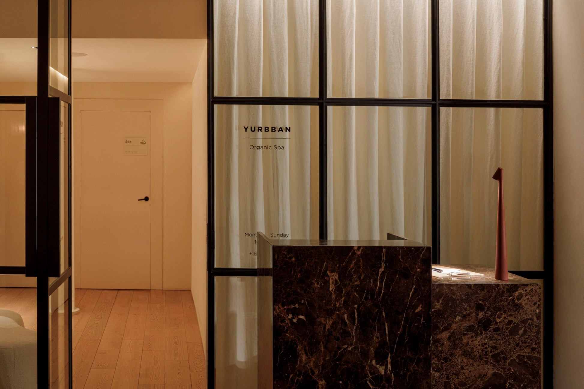 Africa Portable Table Lamp - Blowlighting