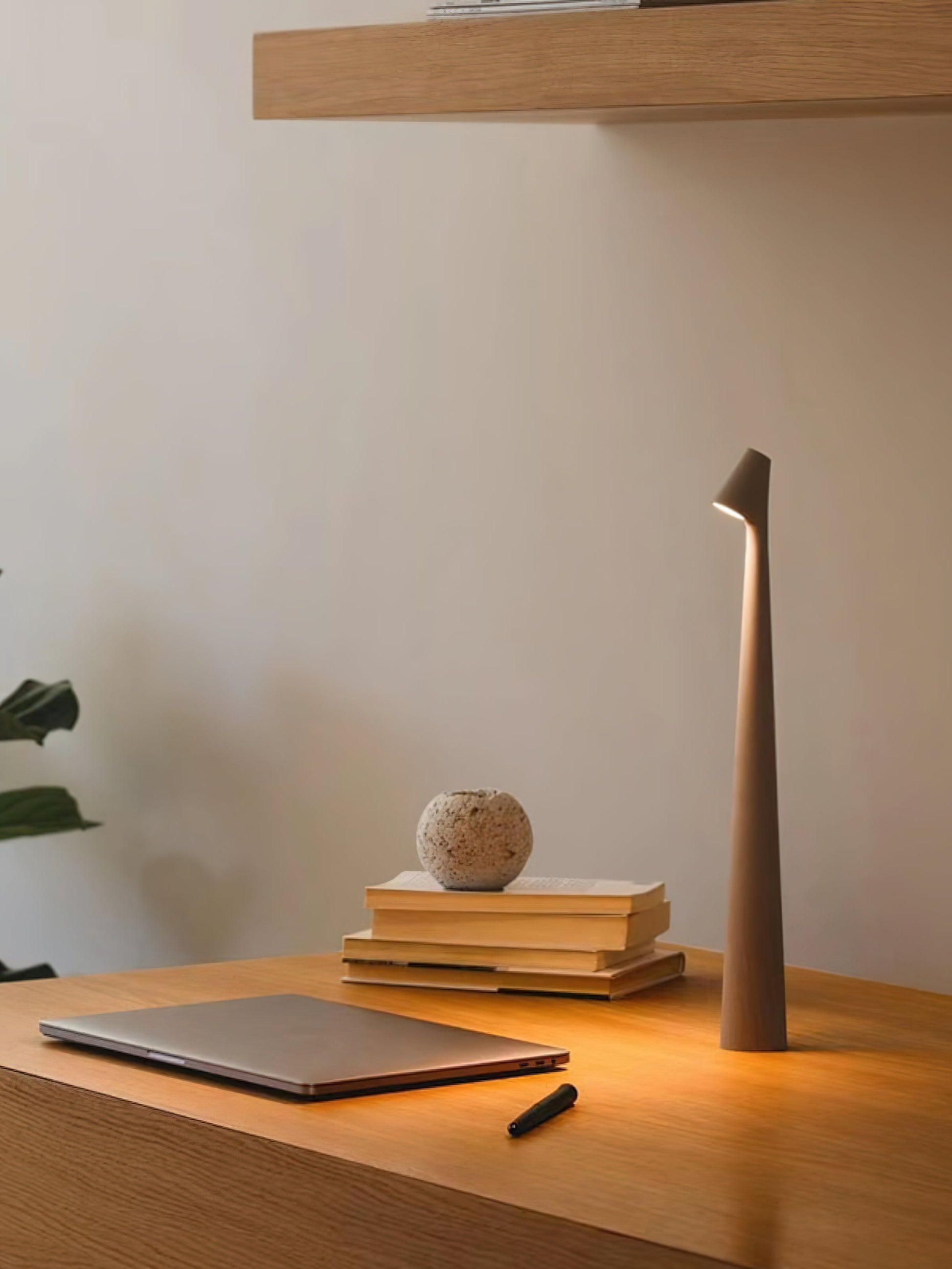 Africa Portable Table Lamp - Blowlighting