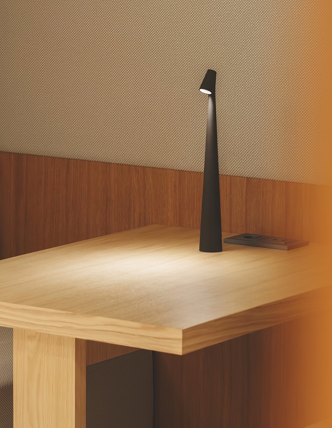 Africa Portable Table Lamp - Blowlighting