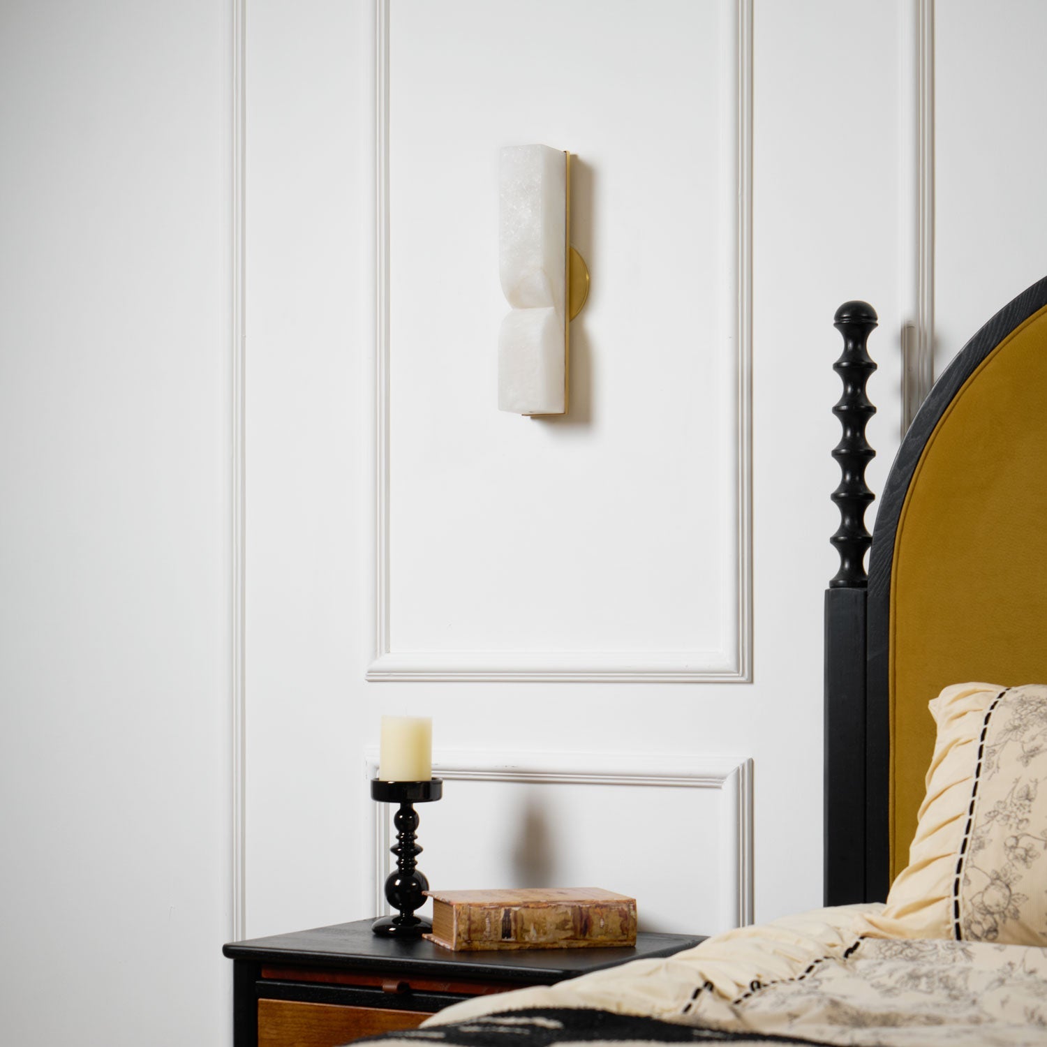 Lunaris Alabaster Rectangular Wall Lamp - Blowlighting