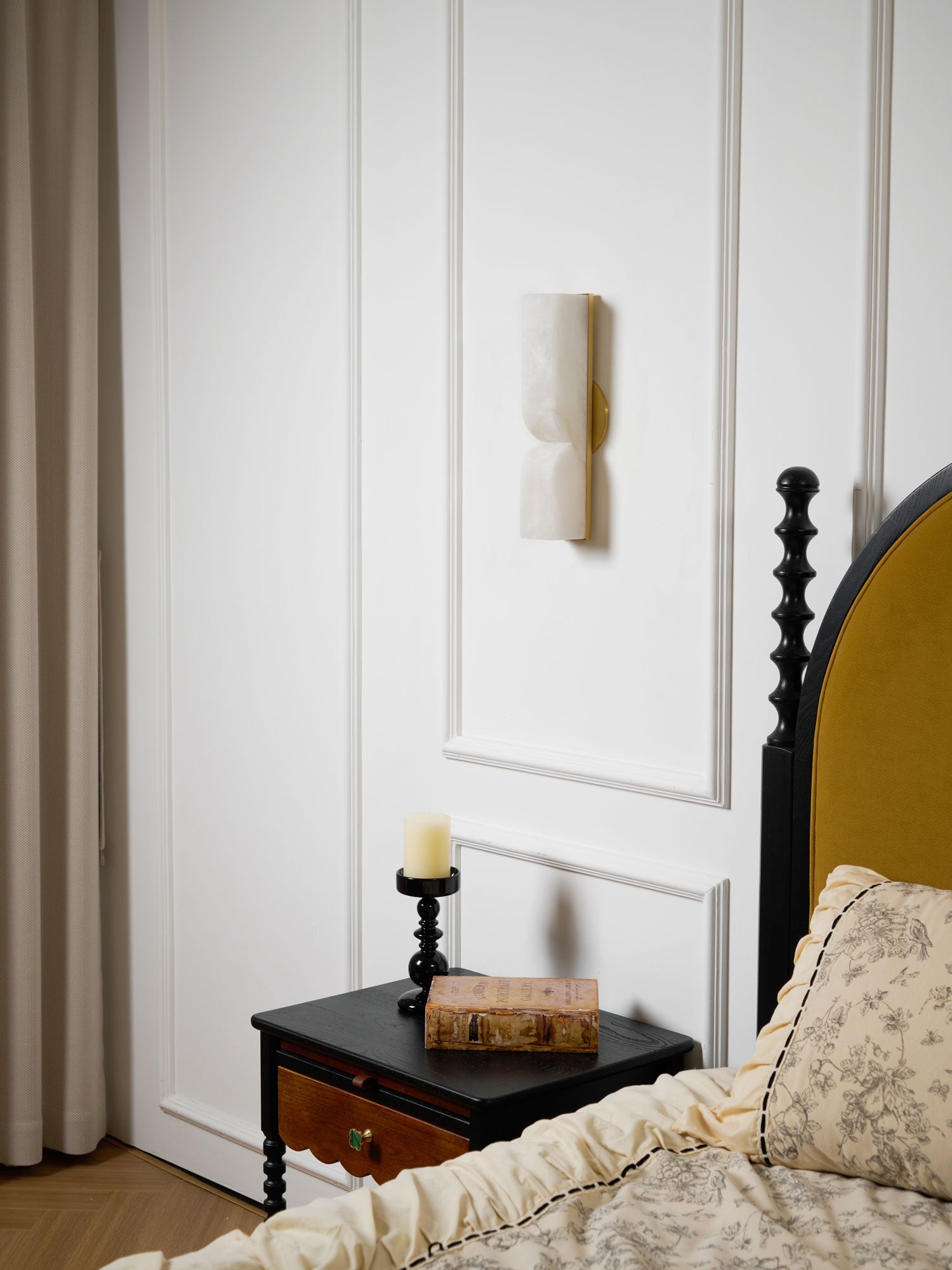 Lunaris Alabaster Rectangular Wall Lamp - Blowlighting