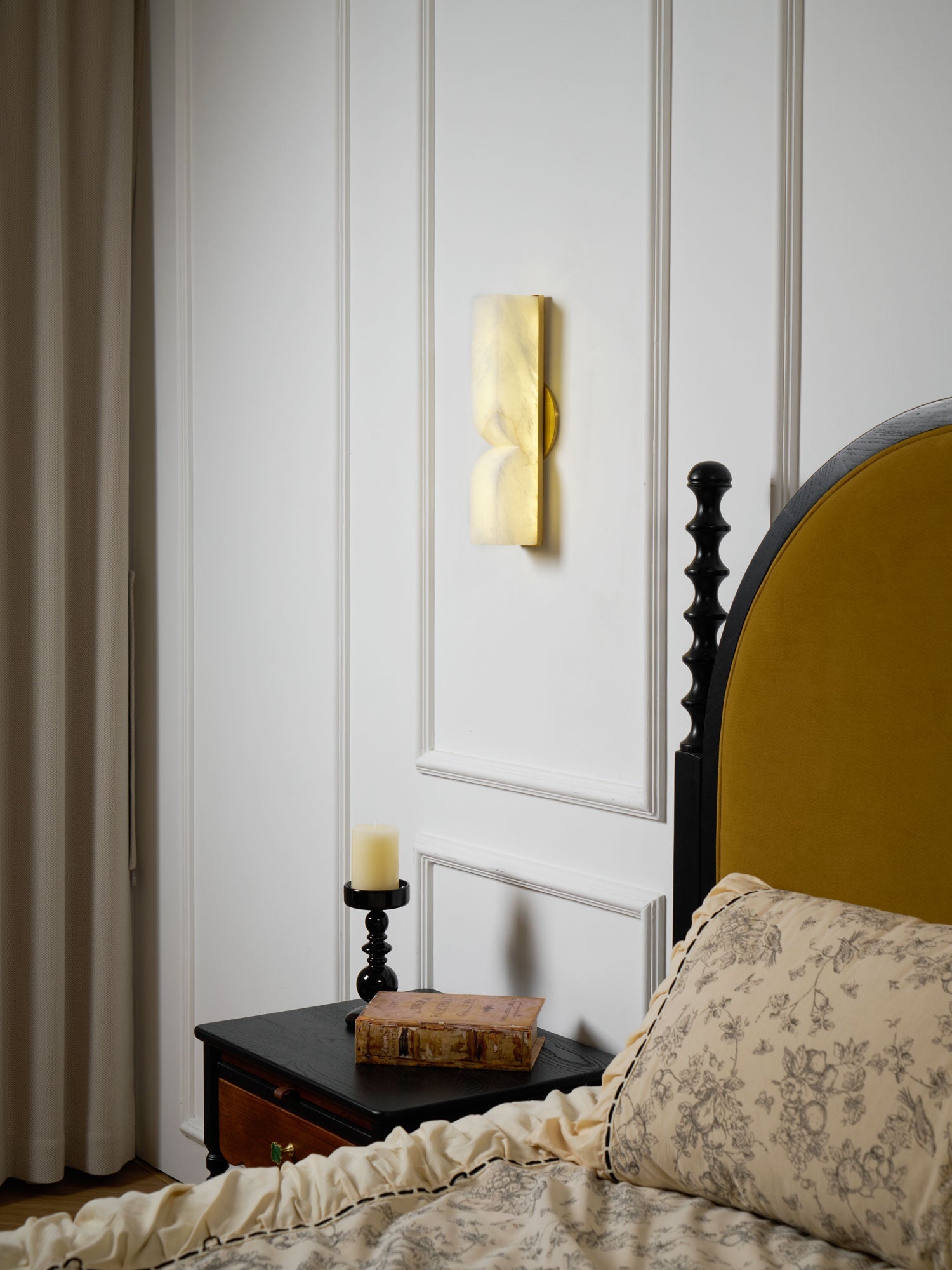 Lunaris Alabaster Rectangular Wall Lamp - Blowlighting