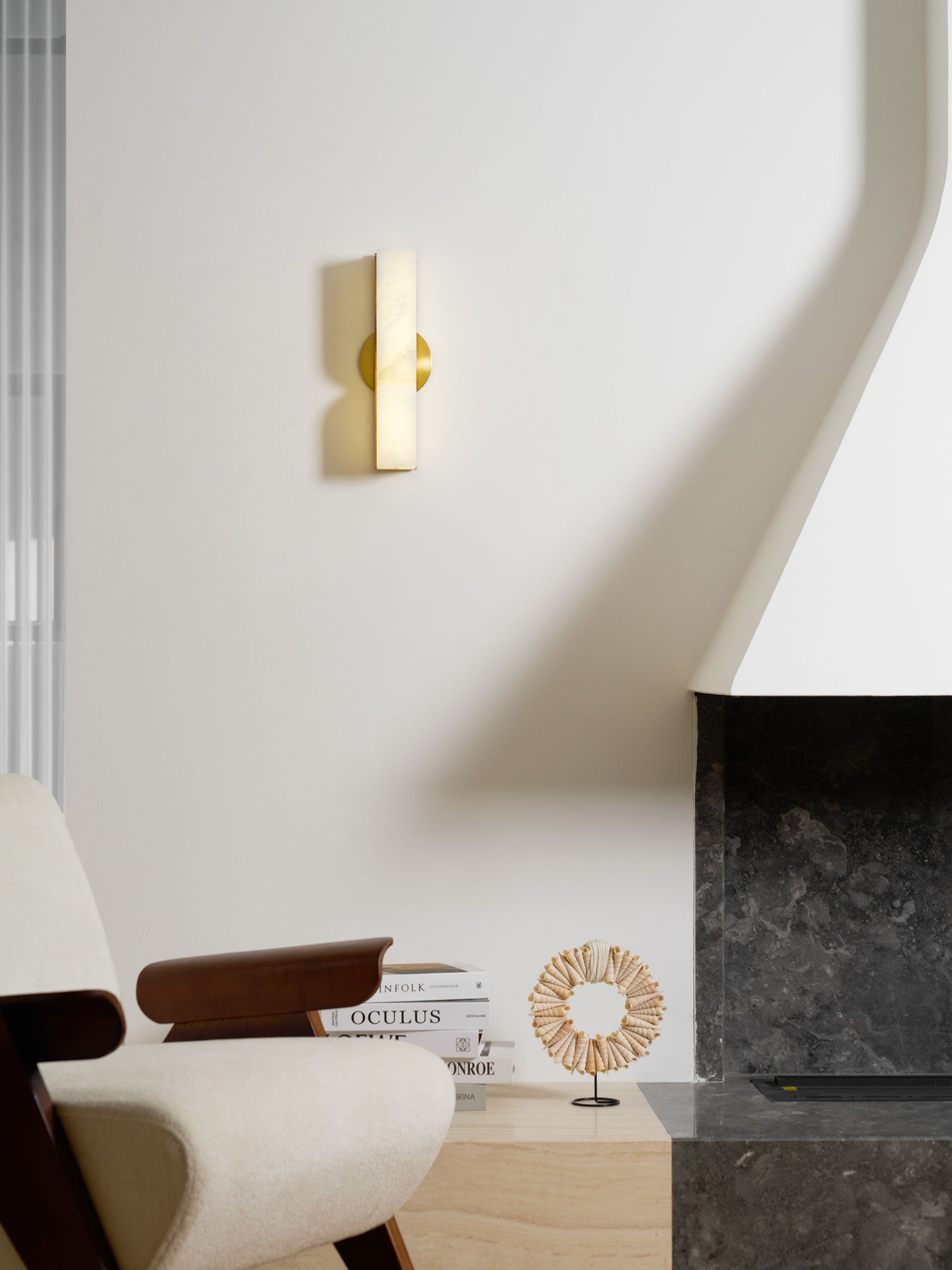 Lunaris Alabaster Rectangular Wall Lamp - Blowlighting
