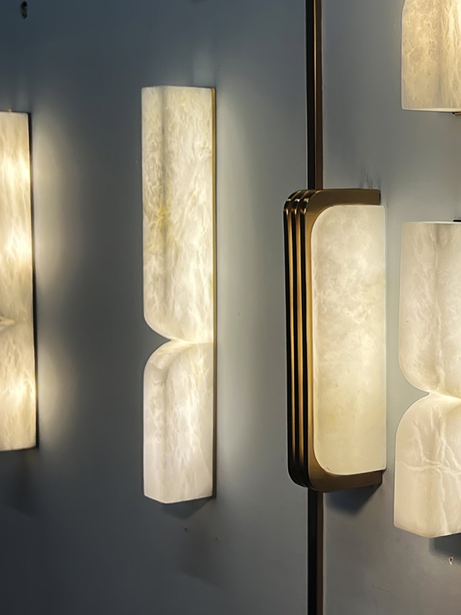 Lunaris Alabaster Rectangular Wall Lamp - Blowlighting