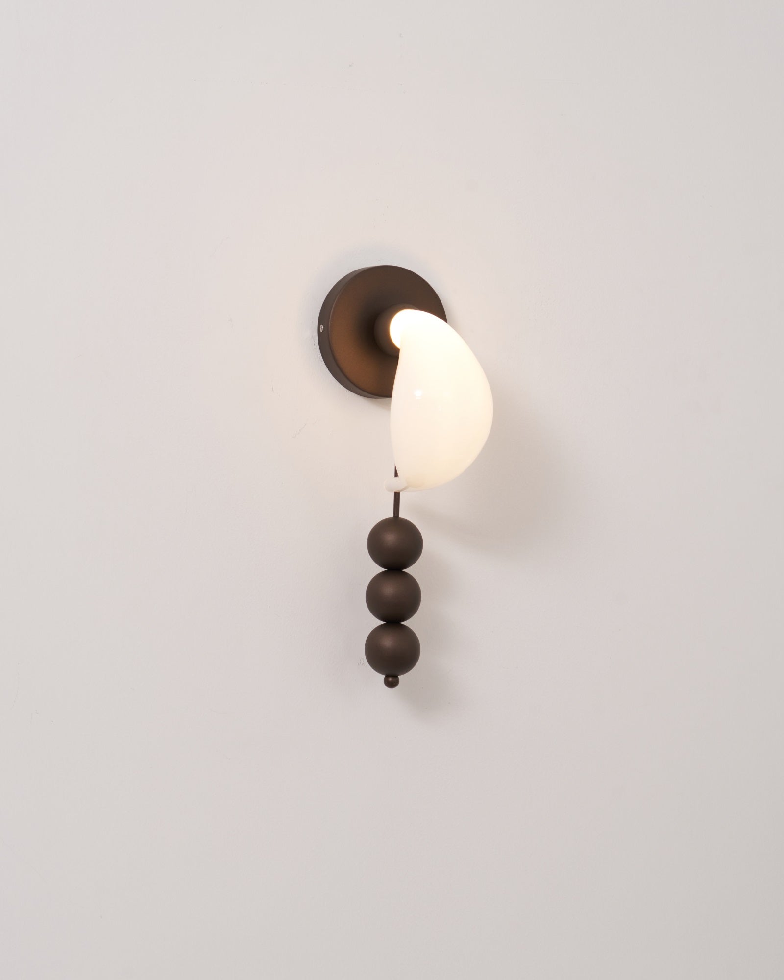 Alabris Wall Light - Blowlighting