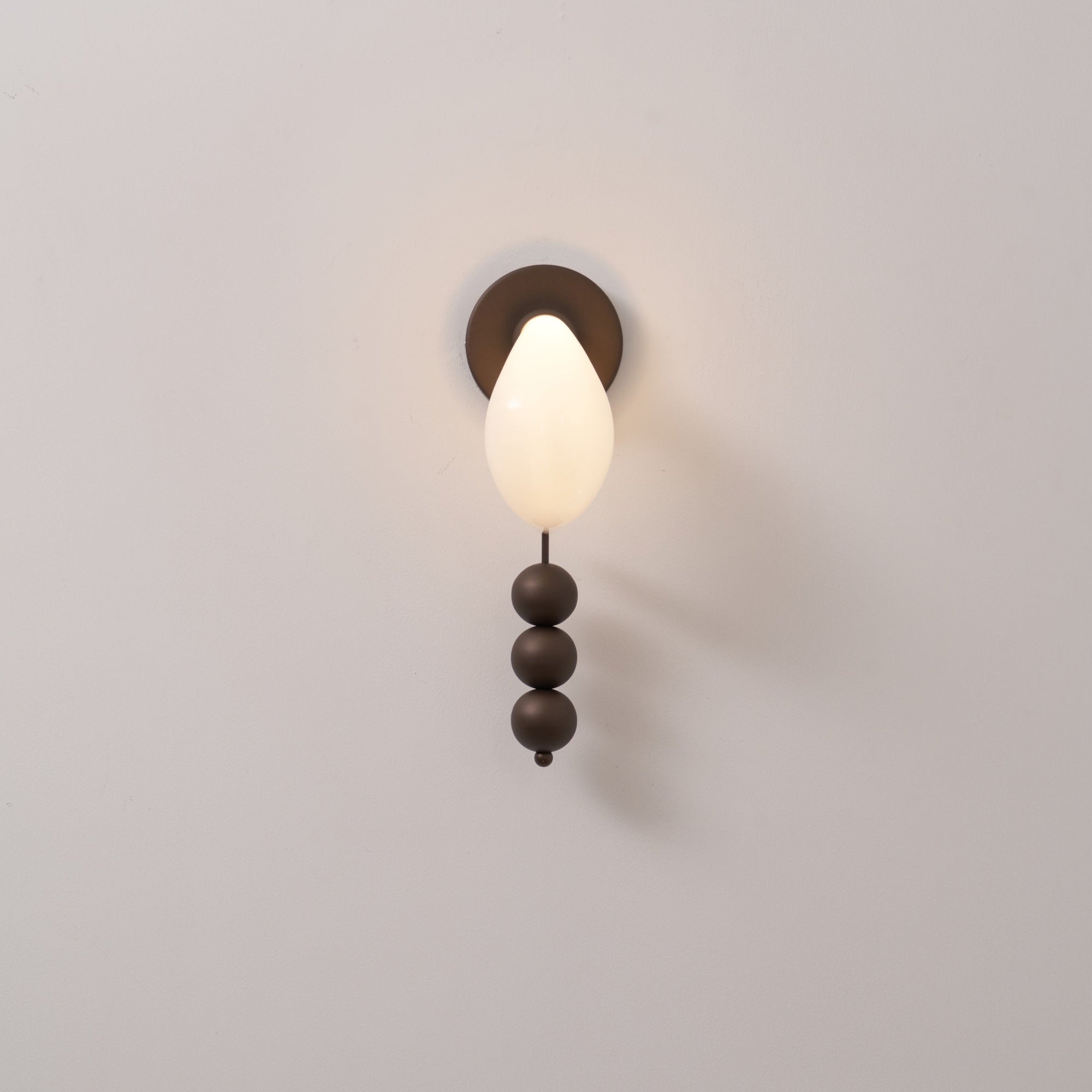 Alabris Wall Light - Blowlighting
