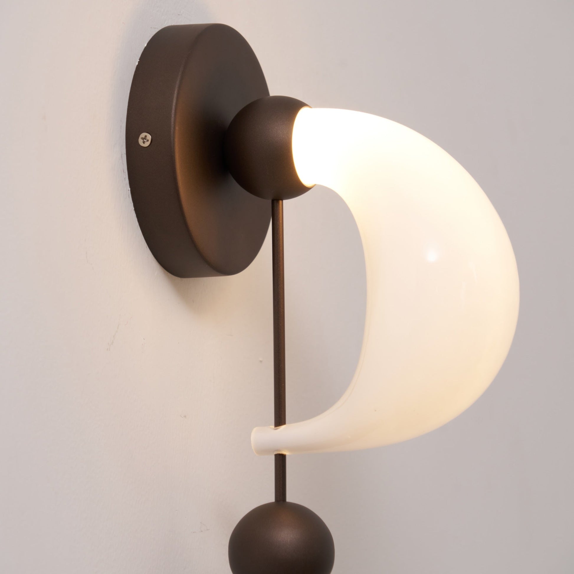 Alabris Wall Light - Blowlighting