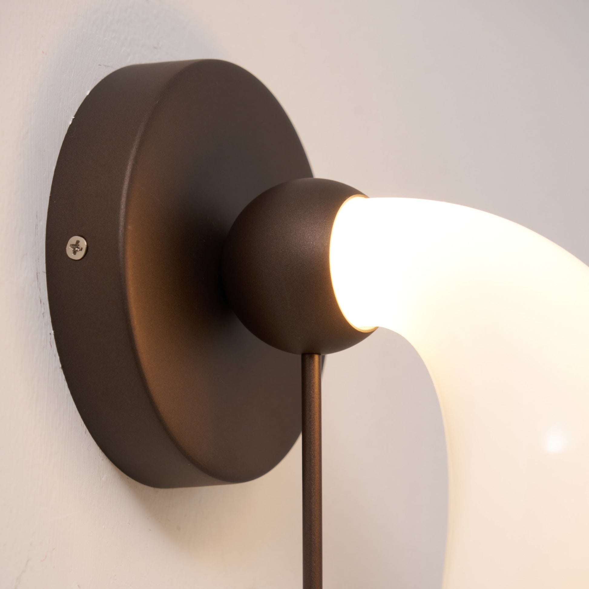 Alabris Wall Light - Blowlighting