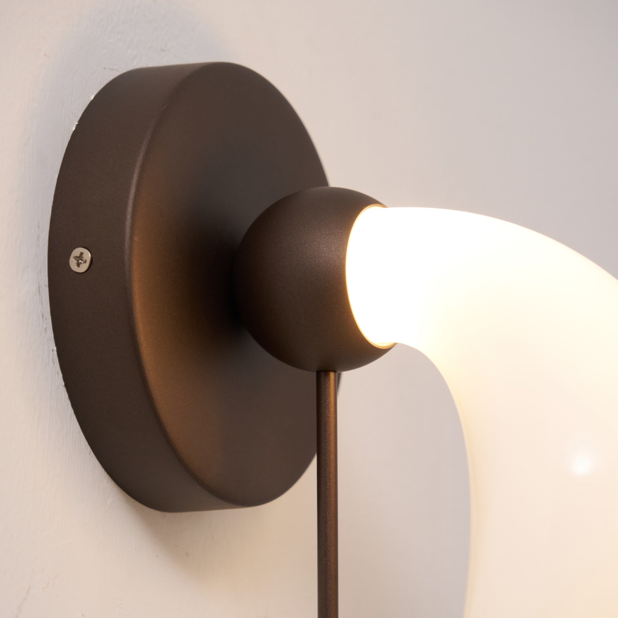 Alabris Wall Light - Blowlighting