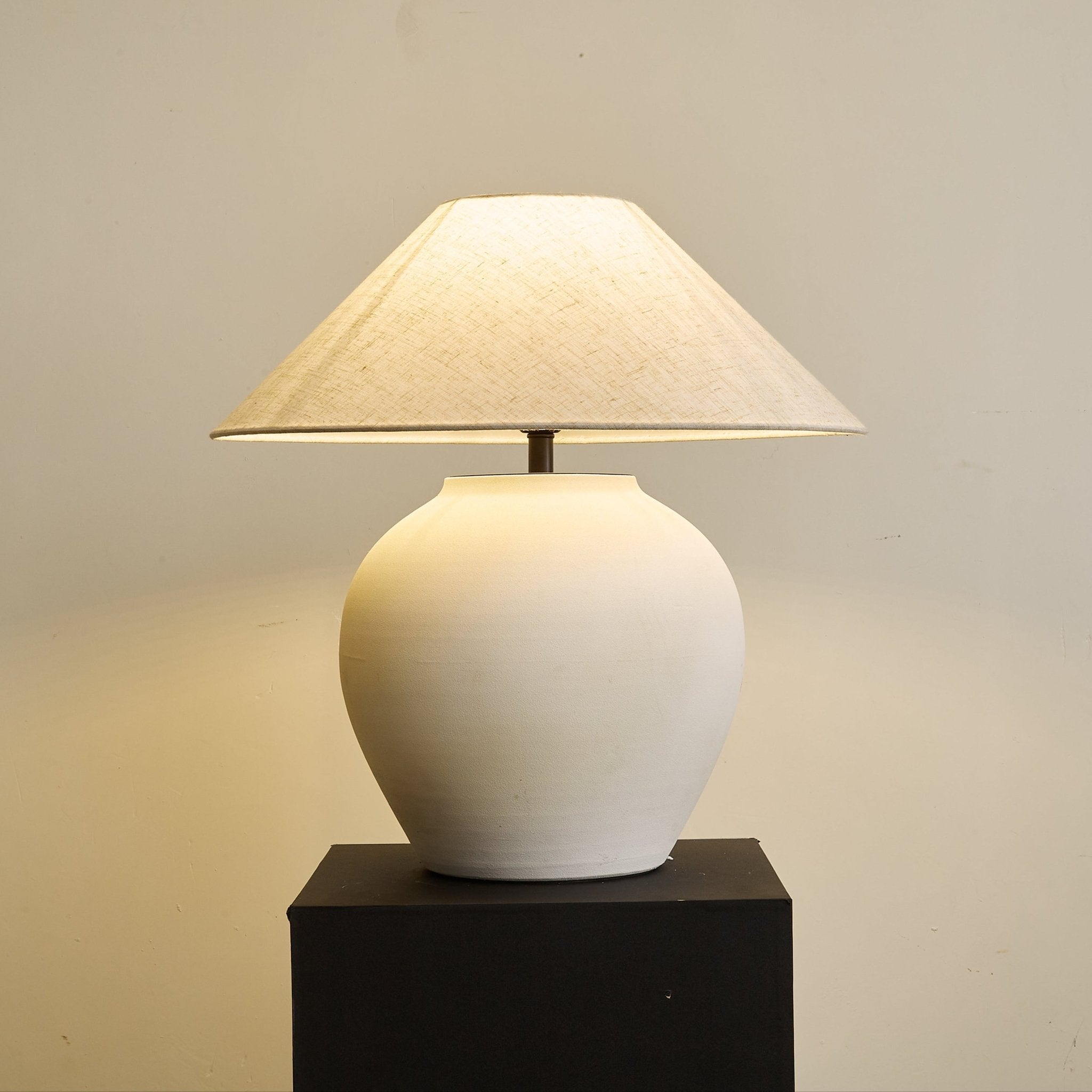 Albarella Table Lamp - Blowlighting